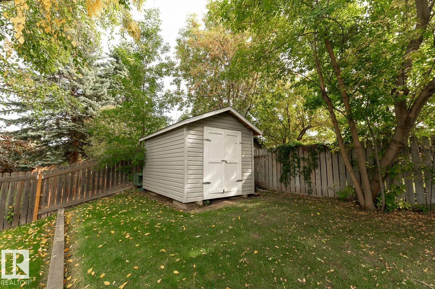 10 MARLBORO Place