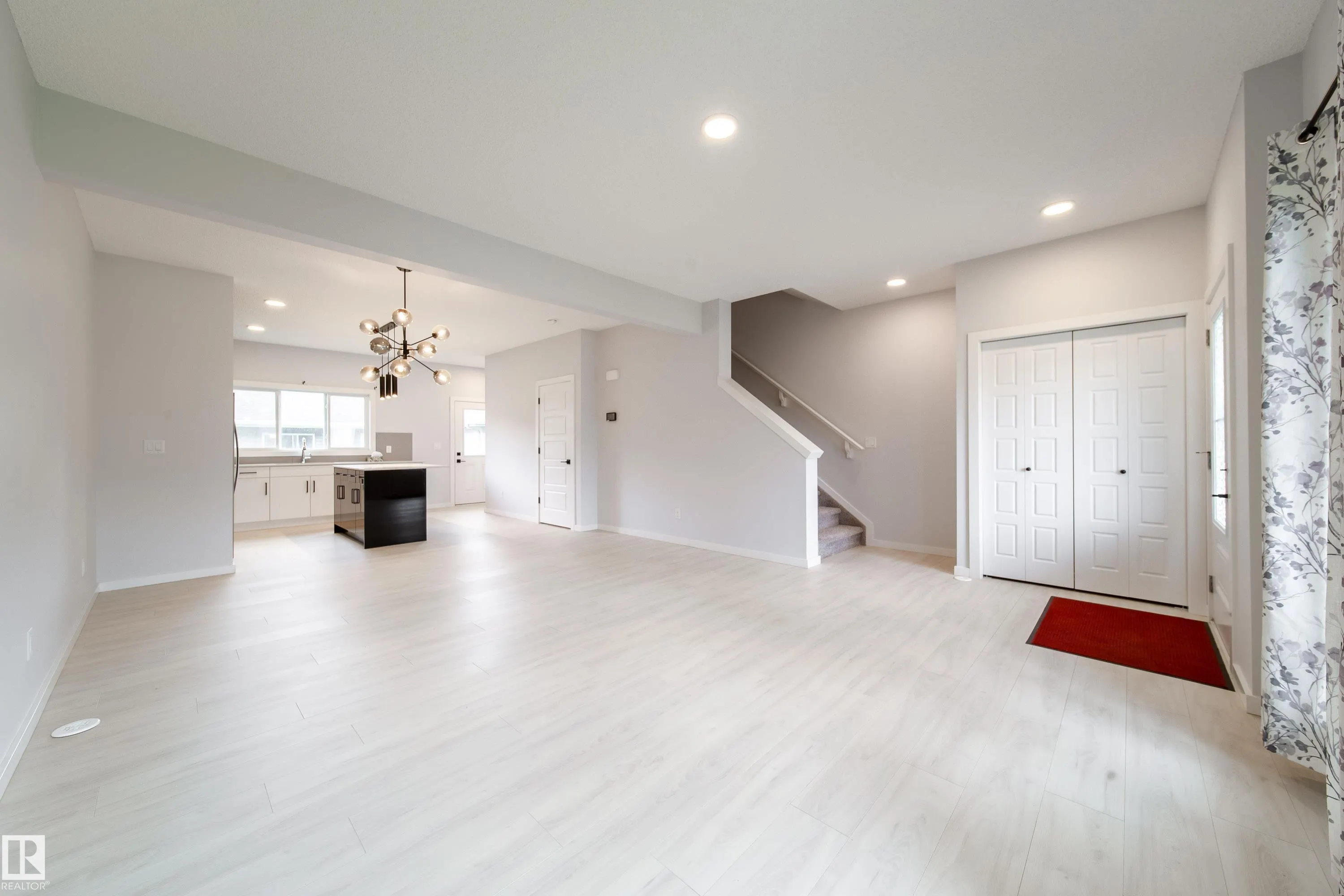 7109 Chivers Close