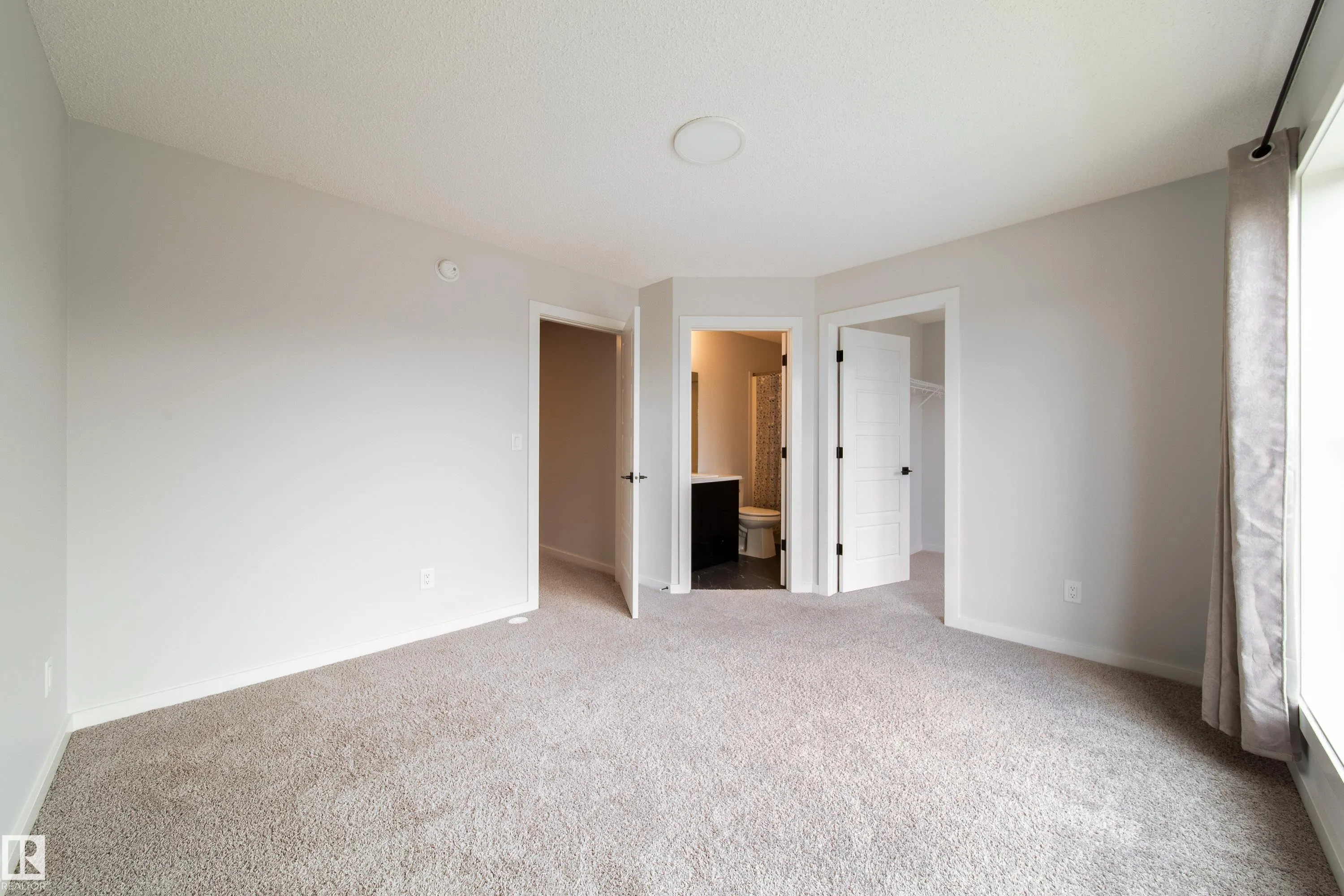 7109 Chivers Close
