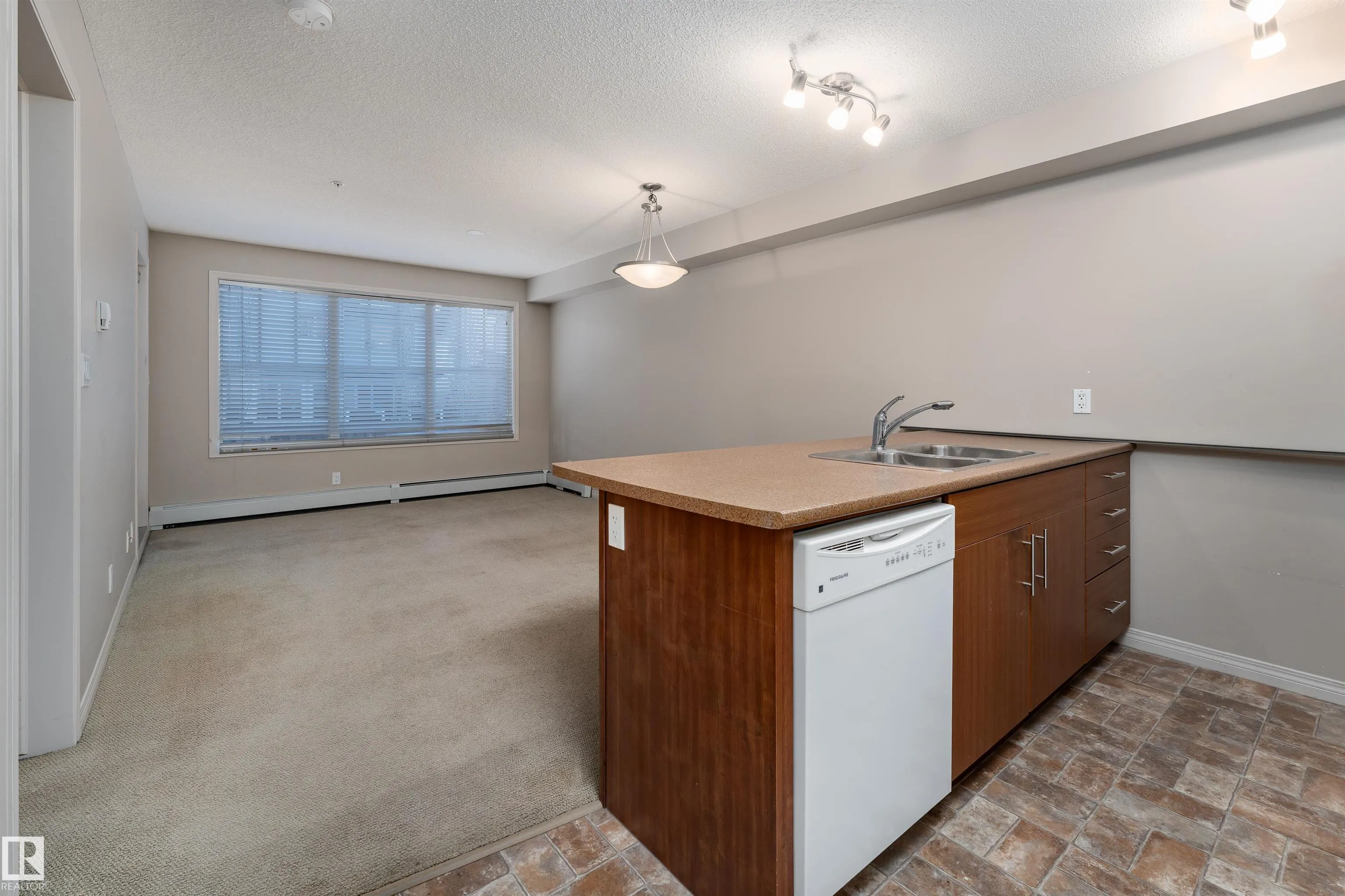 105 AMBLESIDE Drive