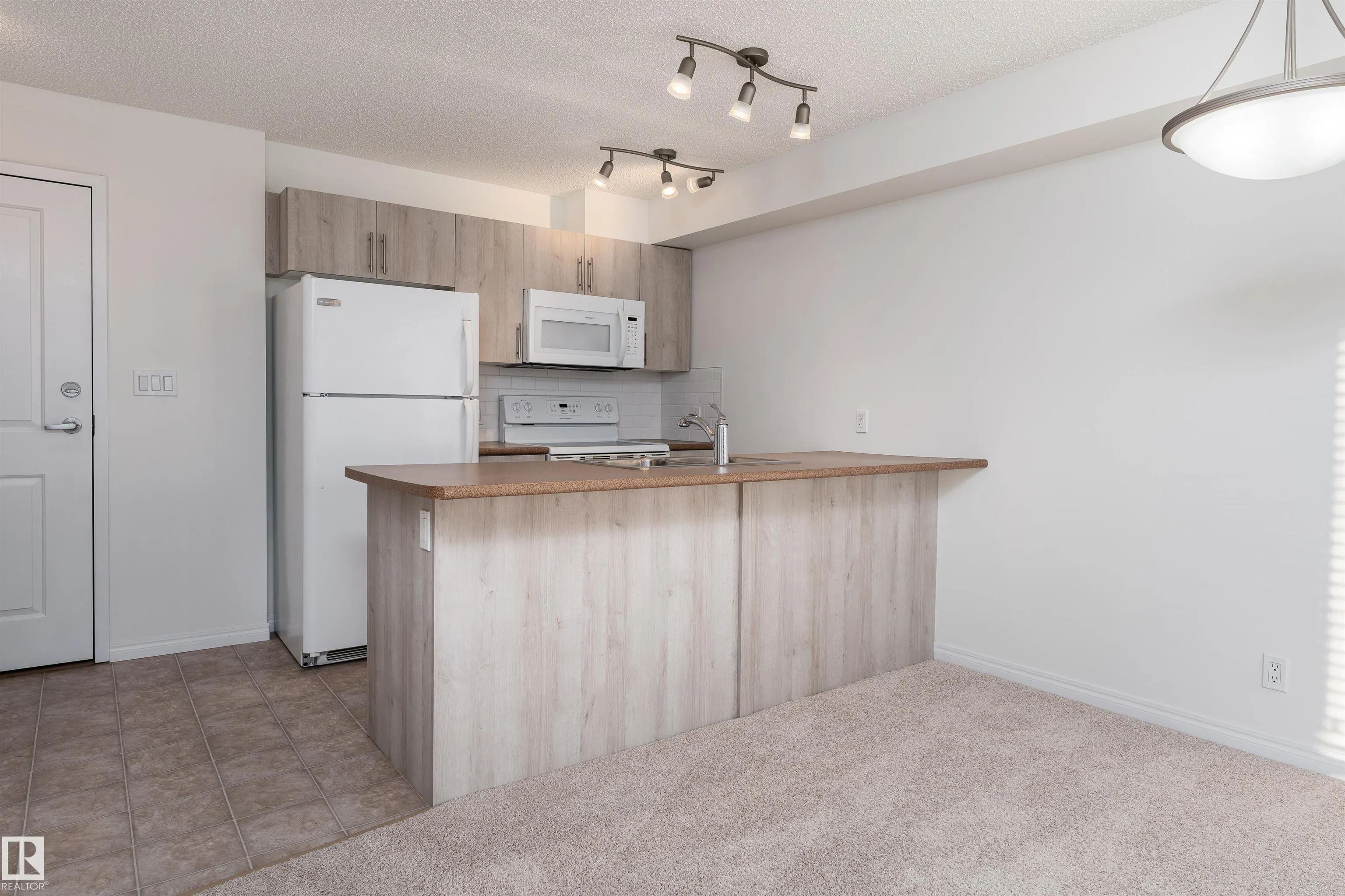 105 AMBLESIDE Drive