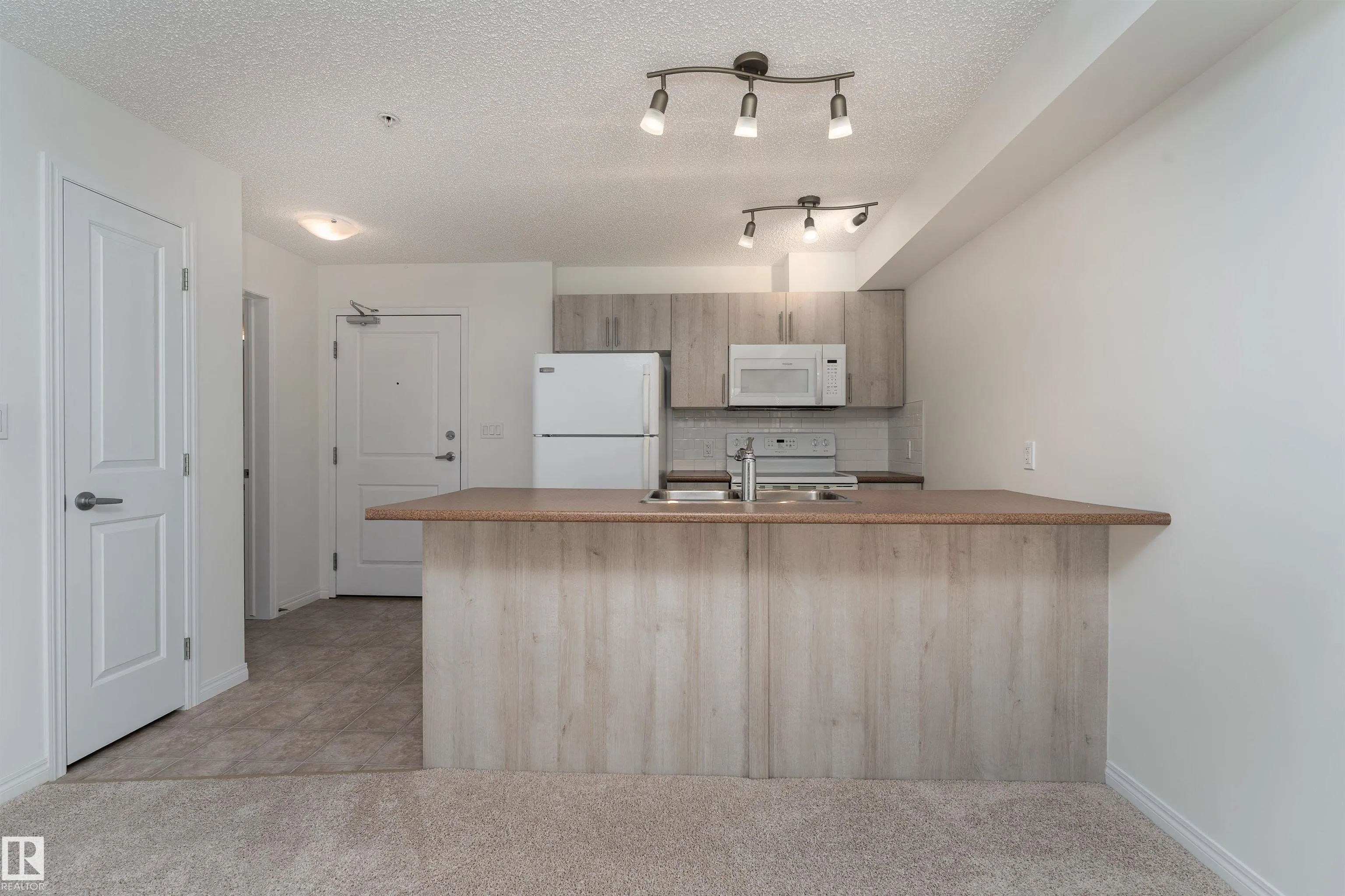 105 AMBLESIDE Drive