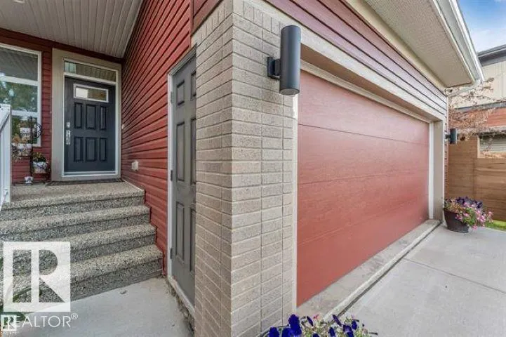 718 CHARLESWORTH Way