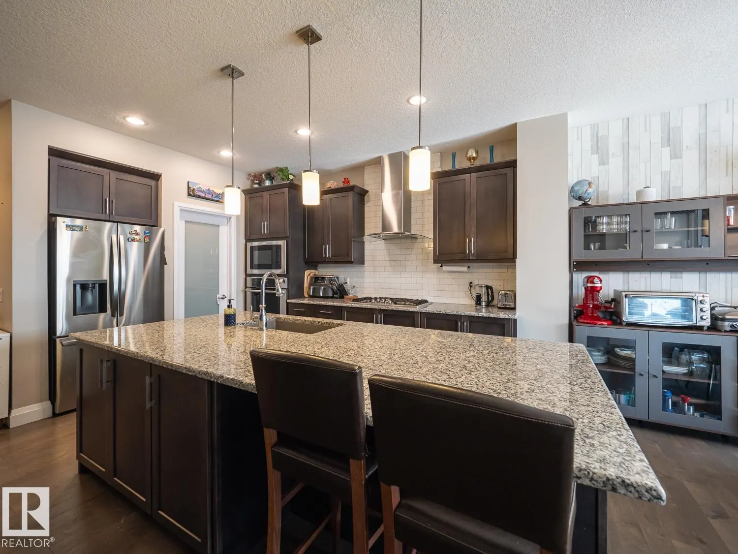121 SUNWOOD BAY