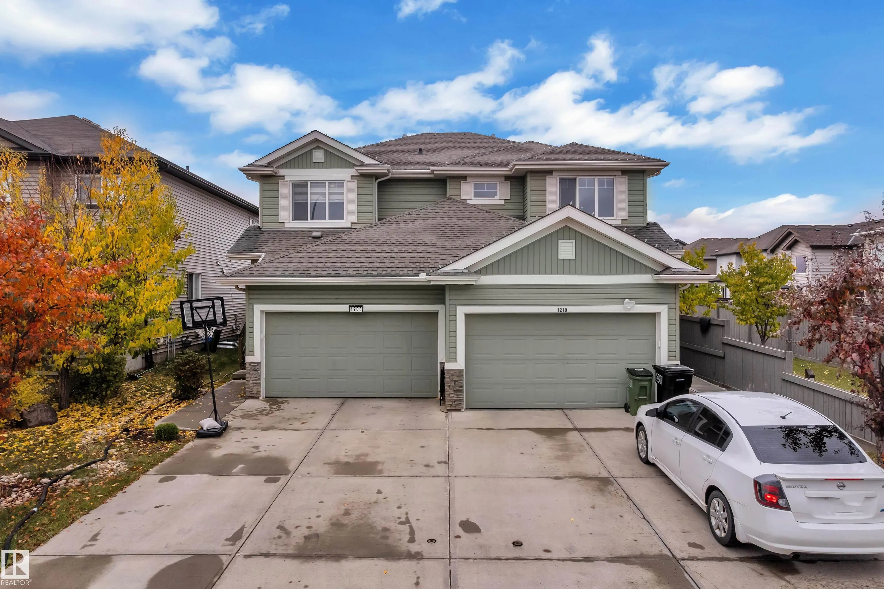 1208 33A Street