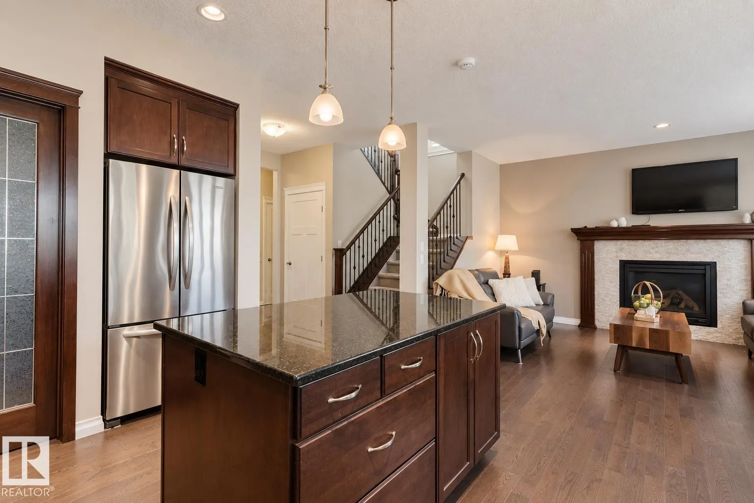 3244 ABBOTT Crescent