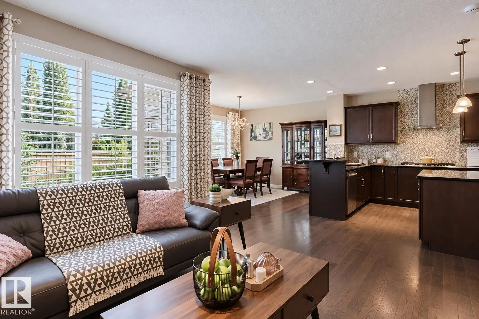 3244 ABBOTT Crescent