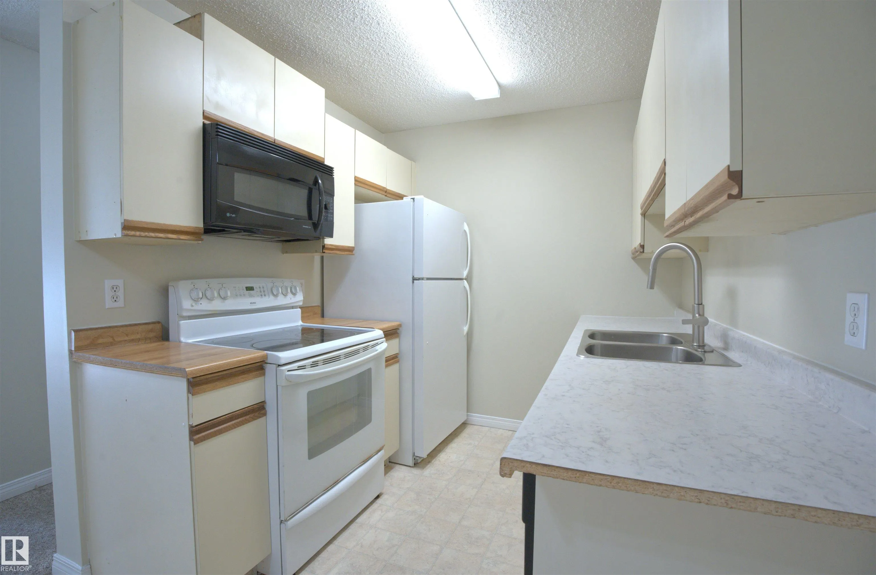 10136 160 Street