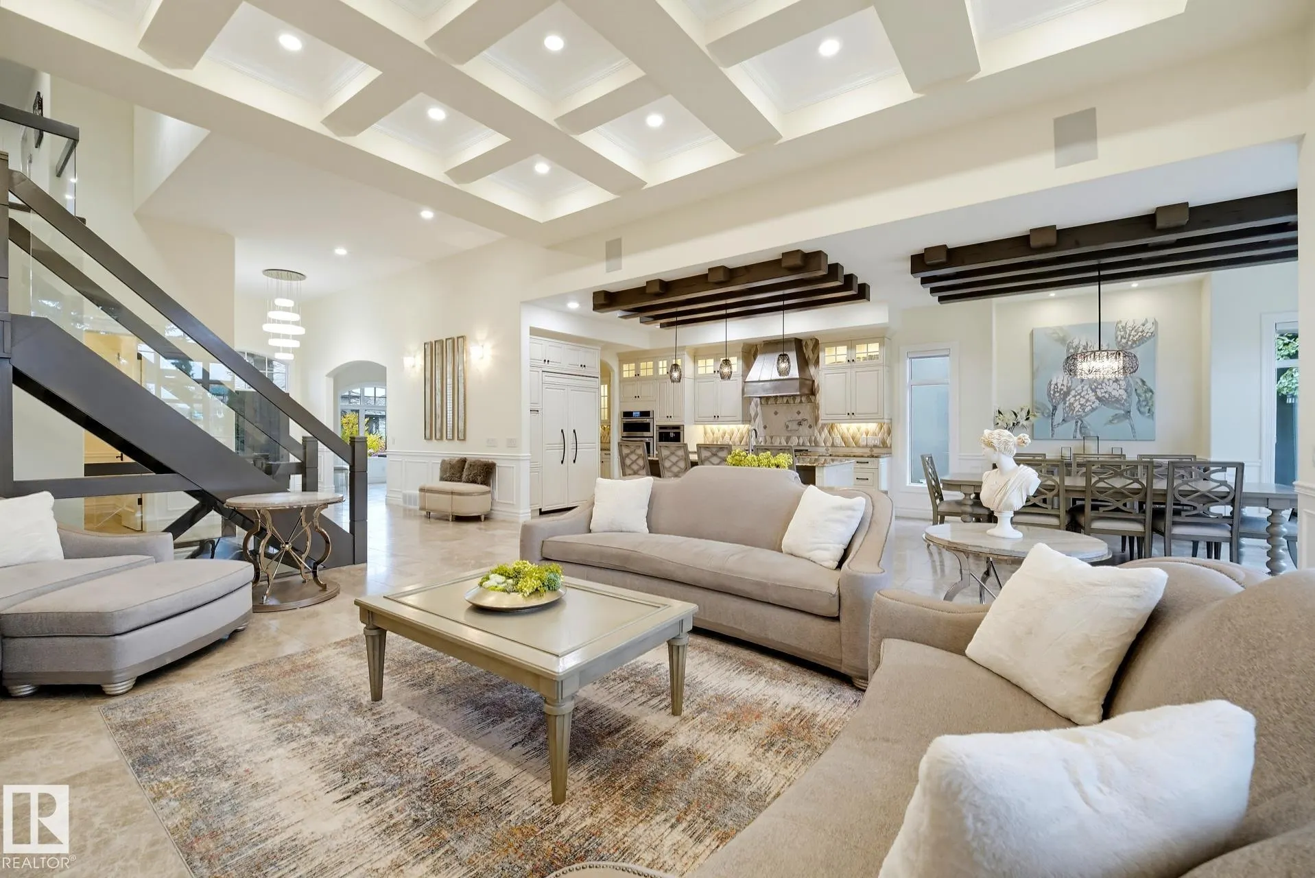 3 KINGSMEADE Crescent