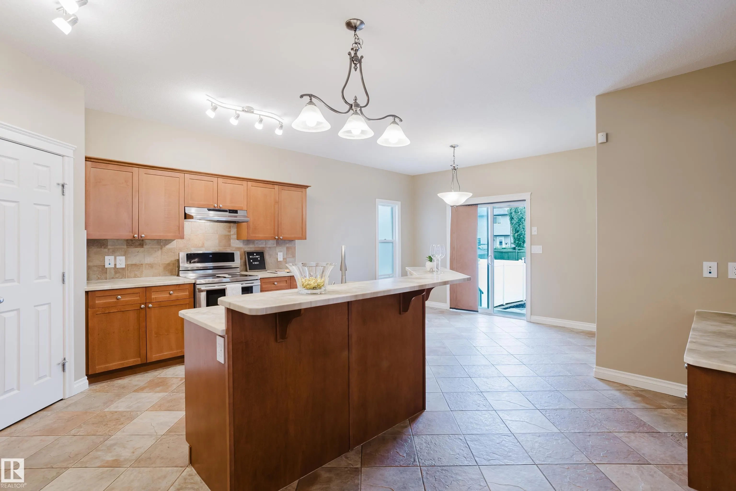 652 CRIMSON Drive