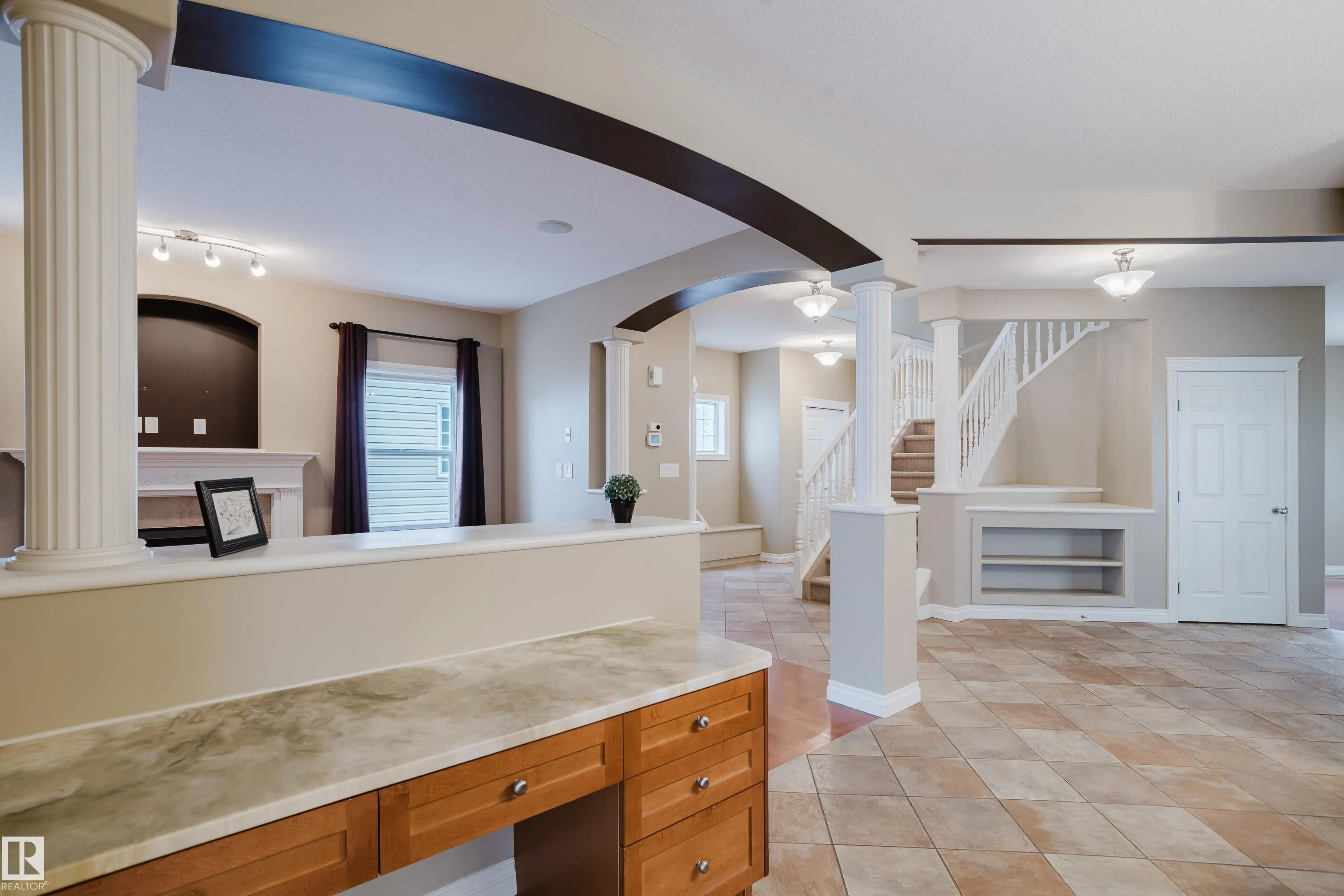 652 CRIMSON Drive