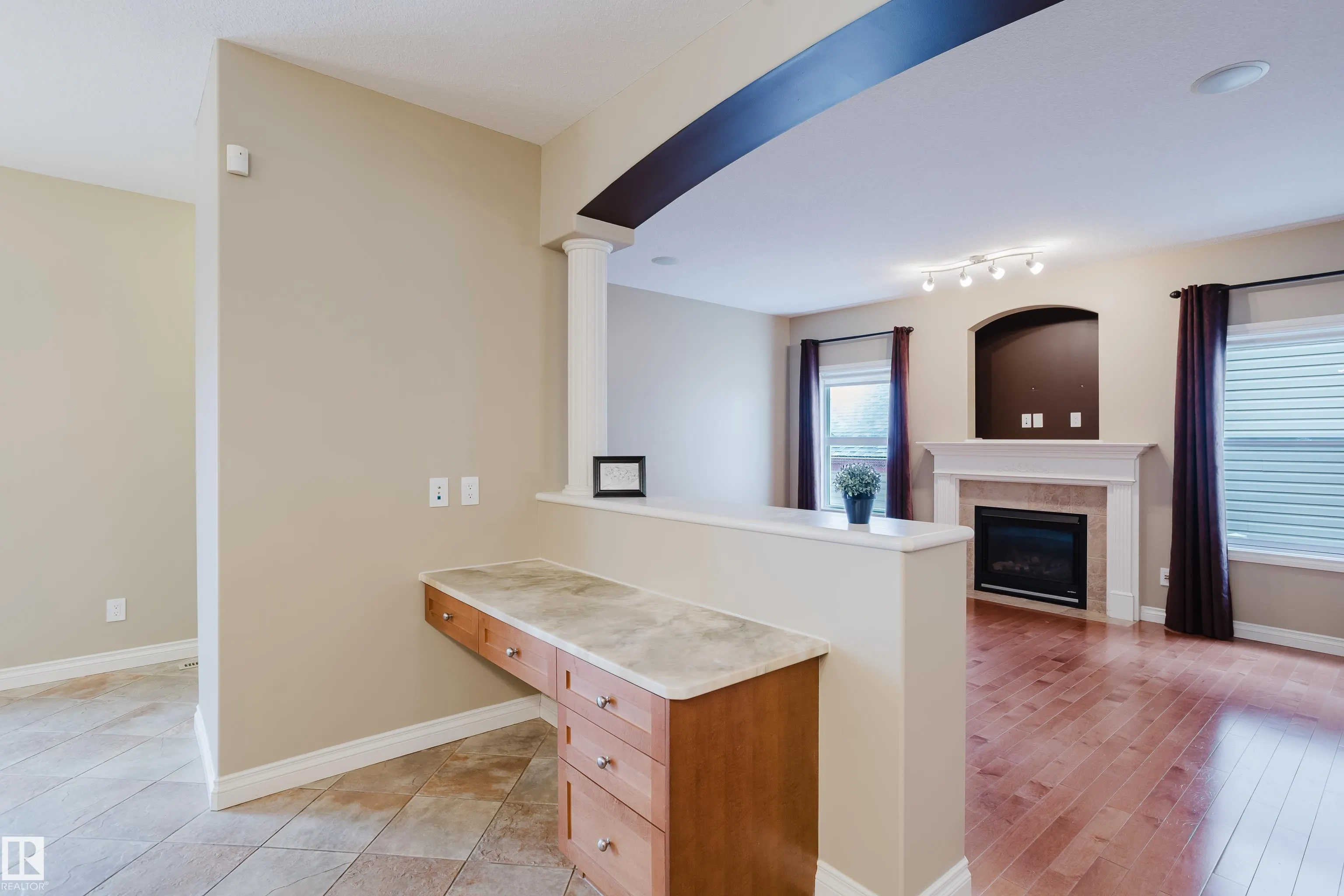 652 CRIMSON Drive