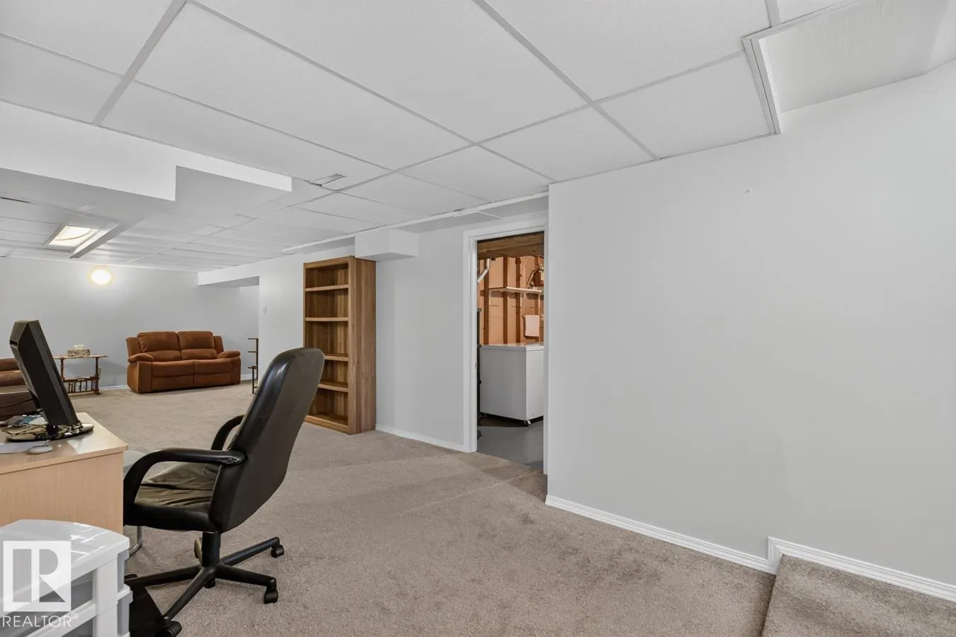 6 MONT CLARE Place