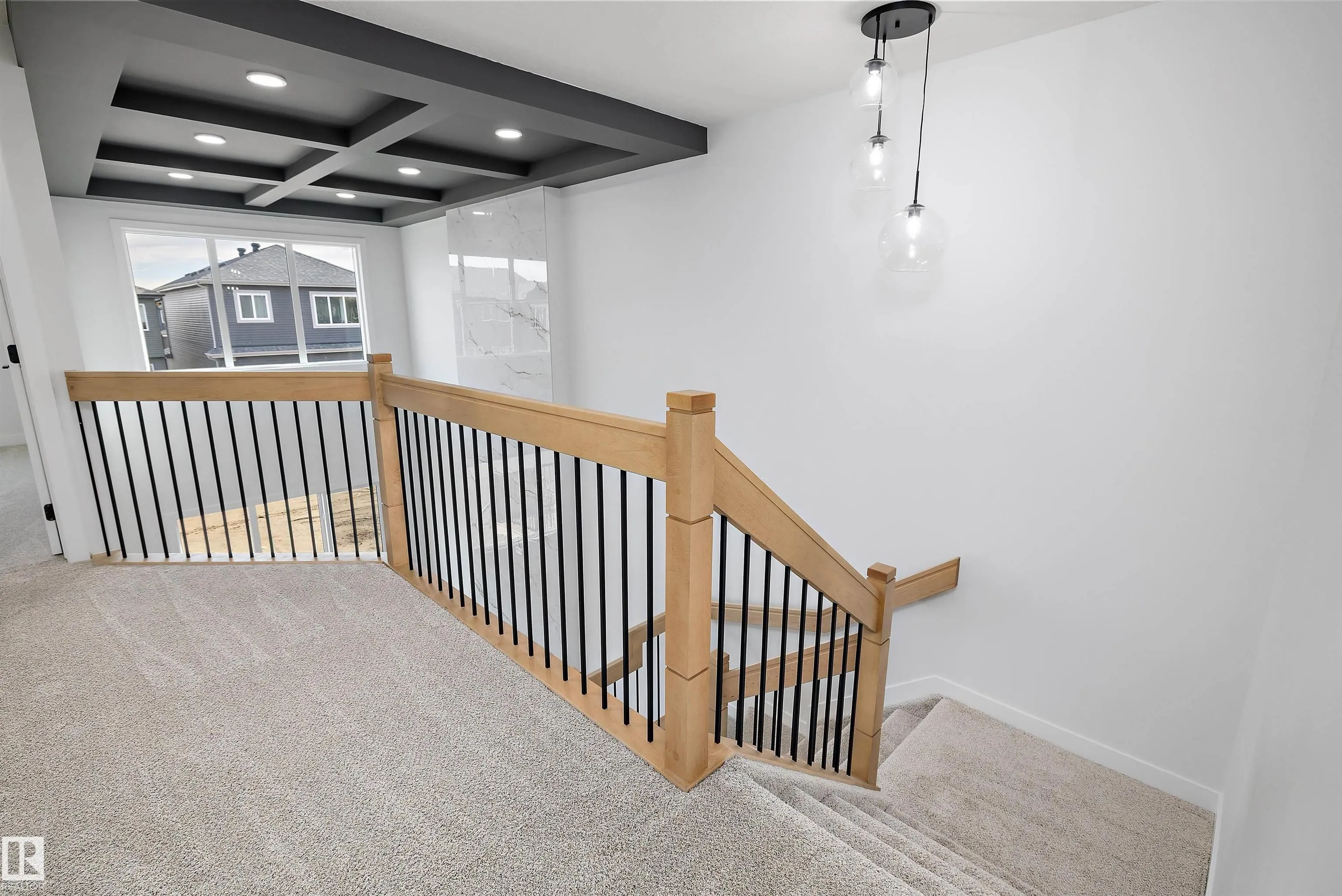 1774 Crossbill Loop