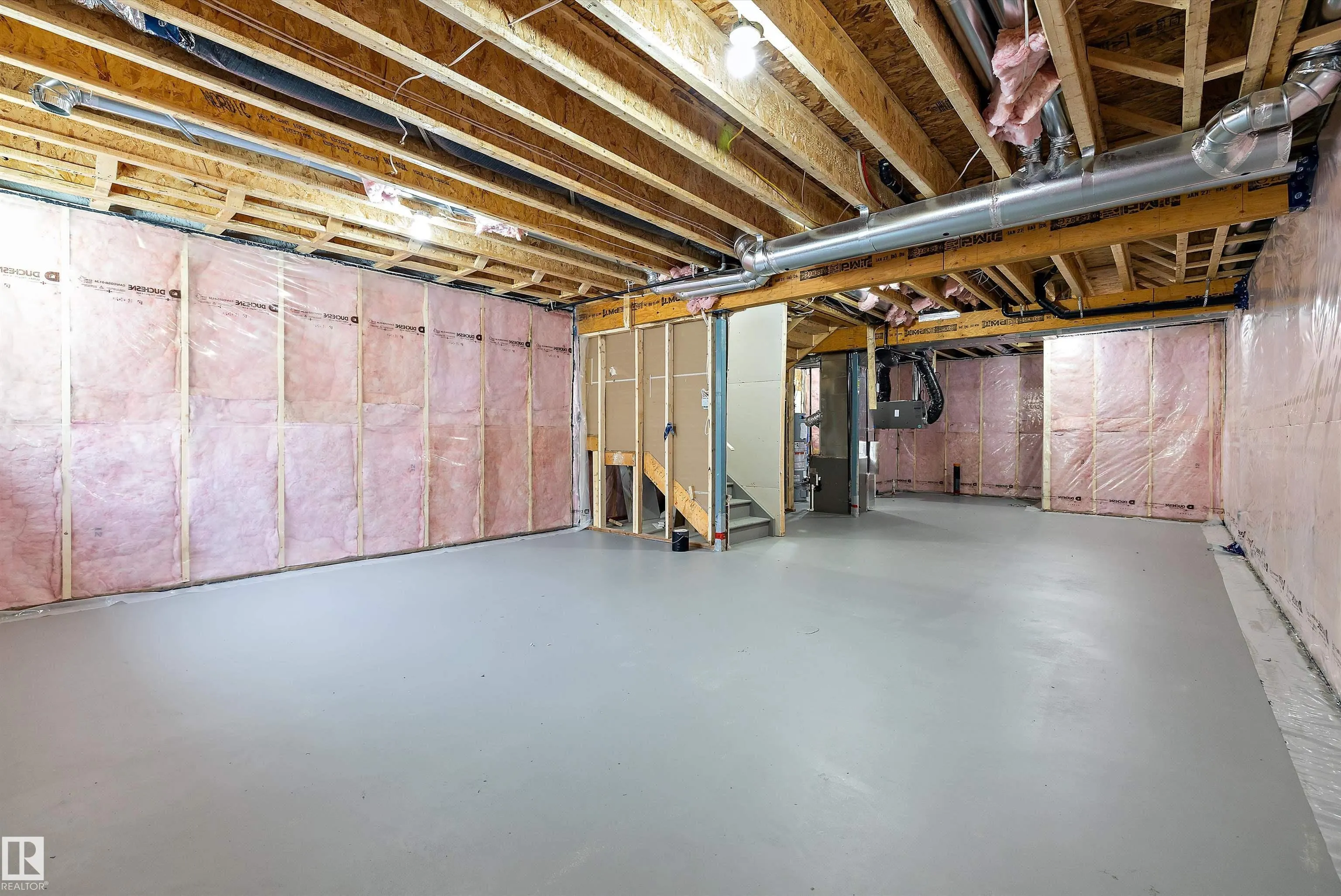 1774 Crossbill Loop