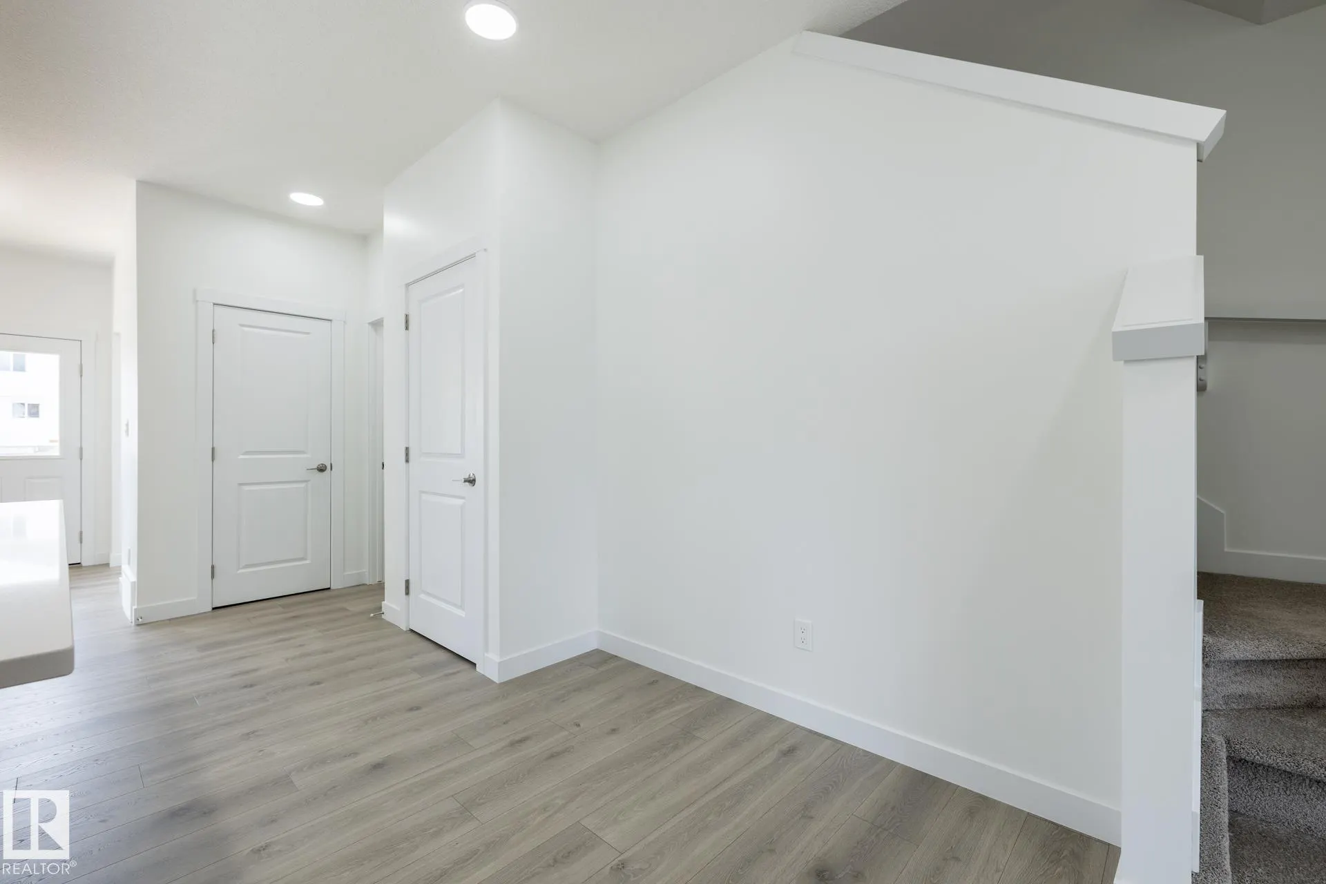 612 Ashgrove Circle