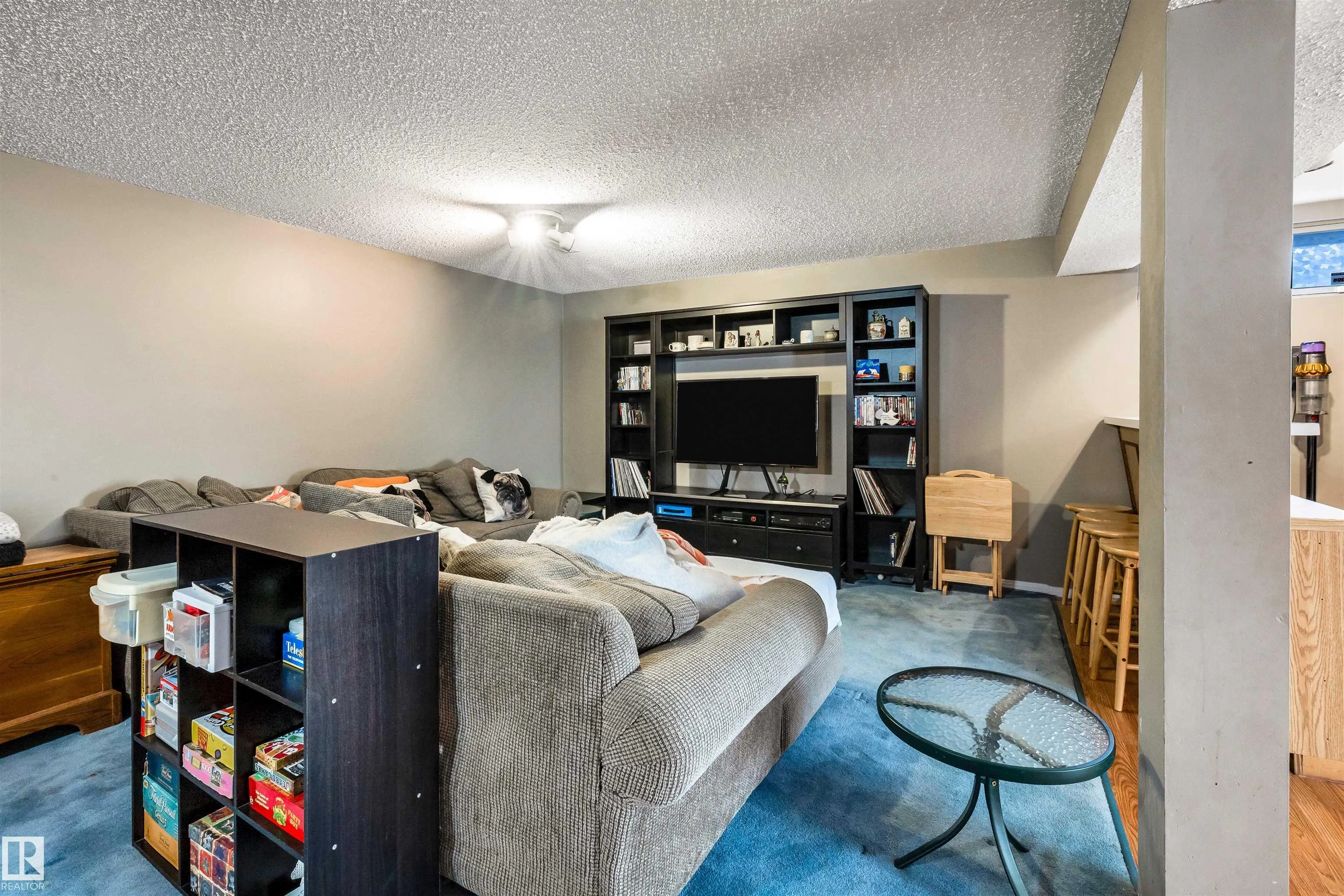 40 GLENHAVEN Crescent