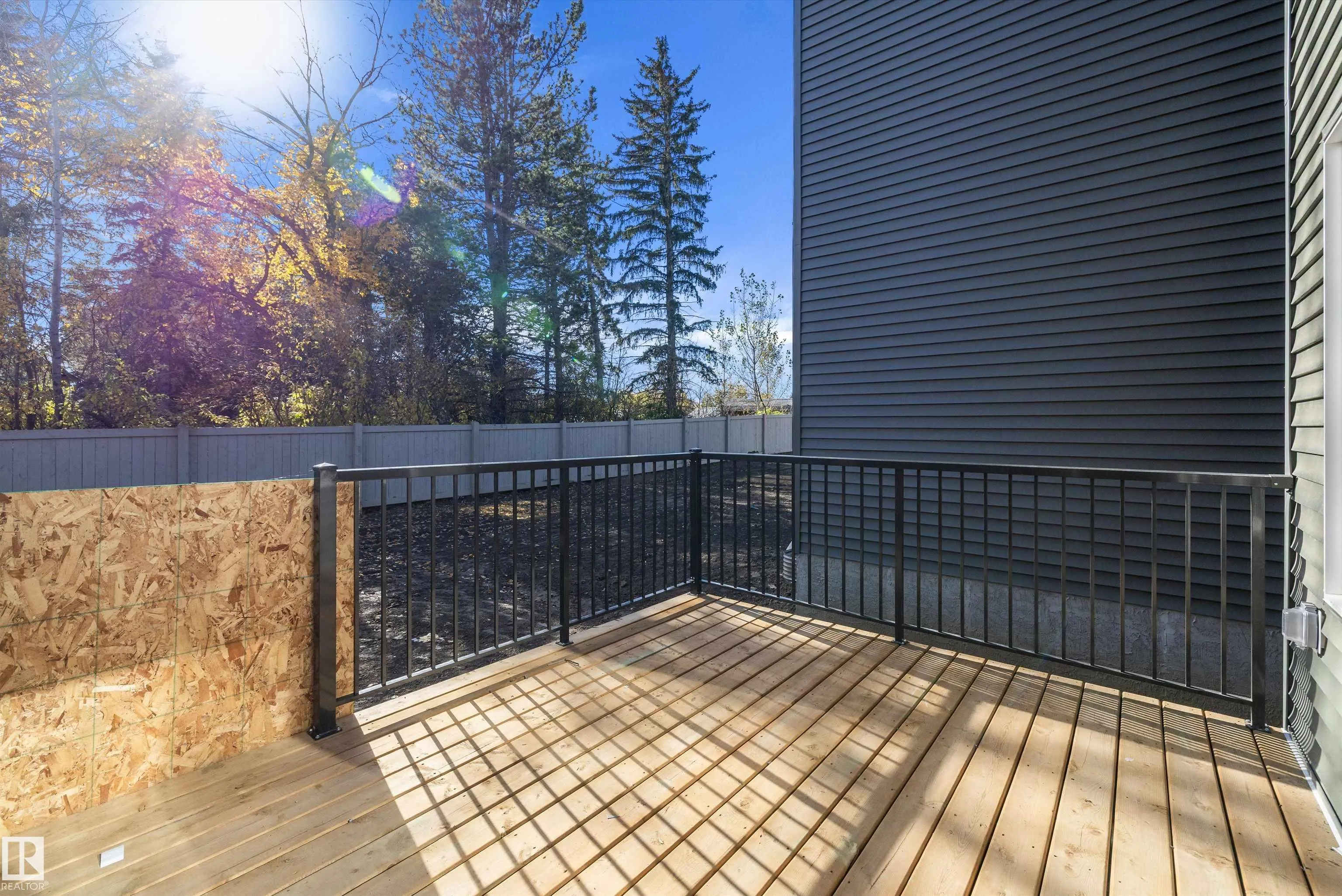 1745 Crossbill Loop