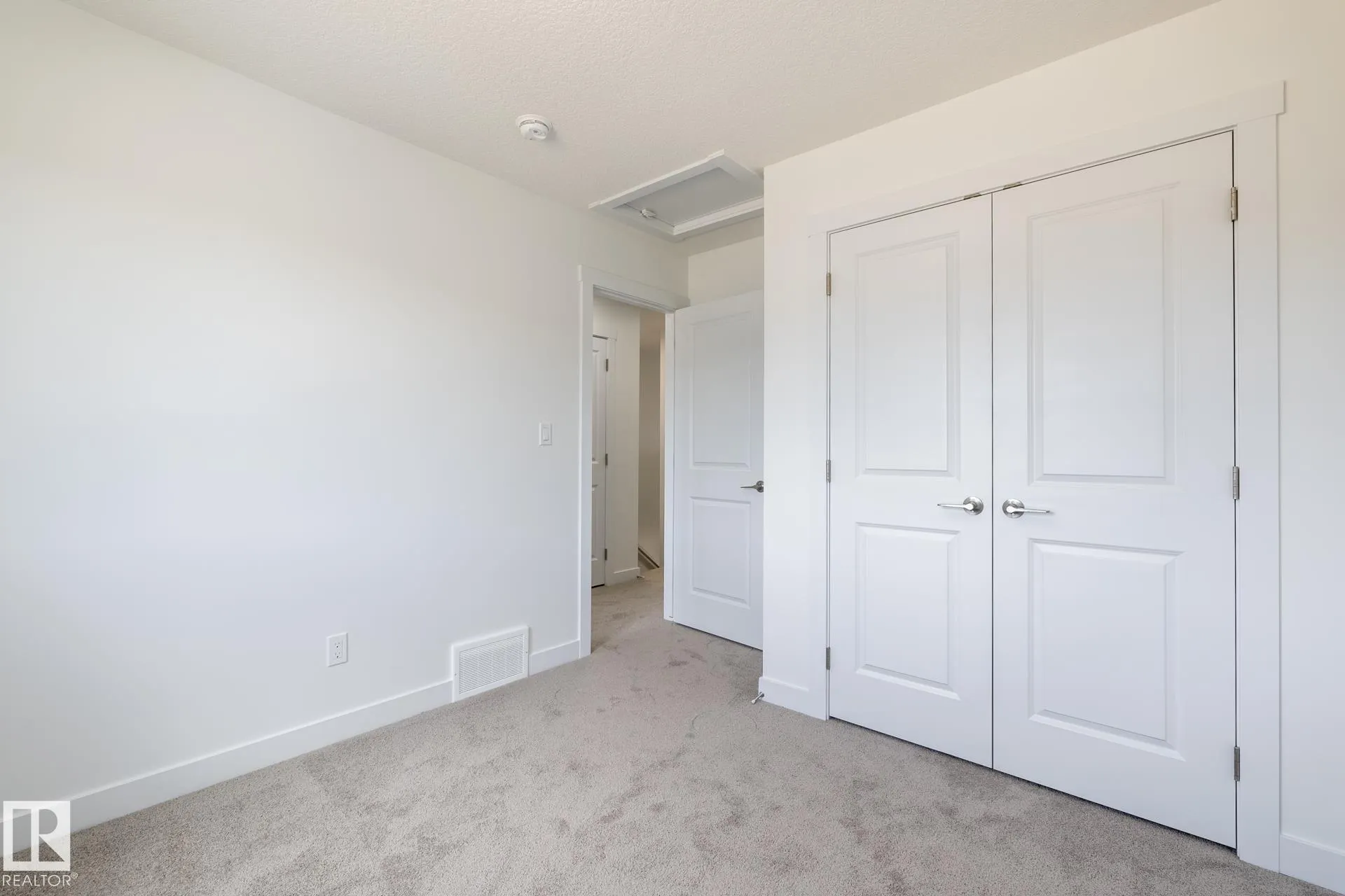 614 Ashgrove Circle