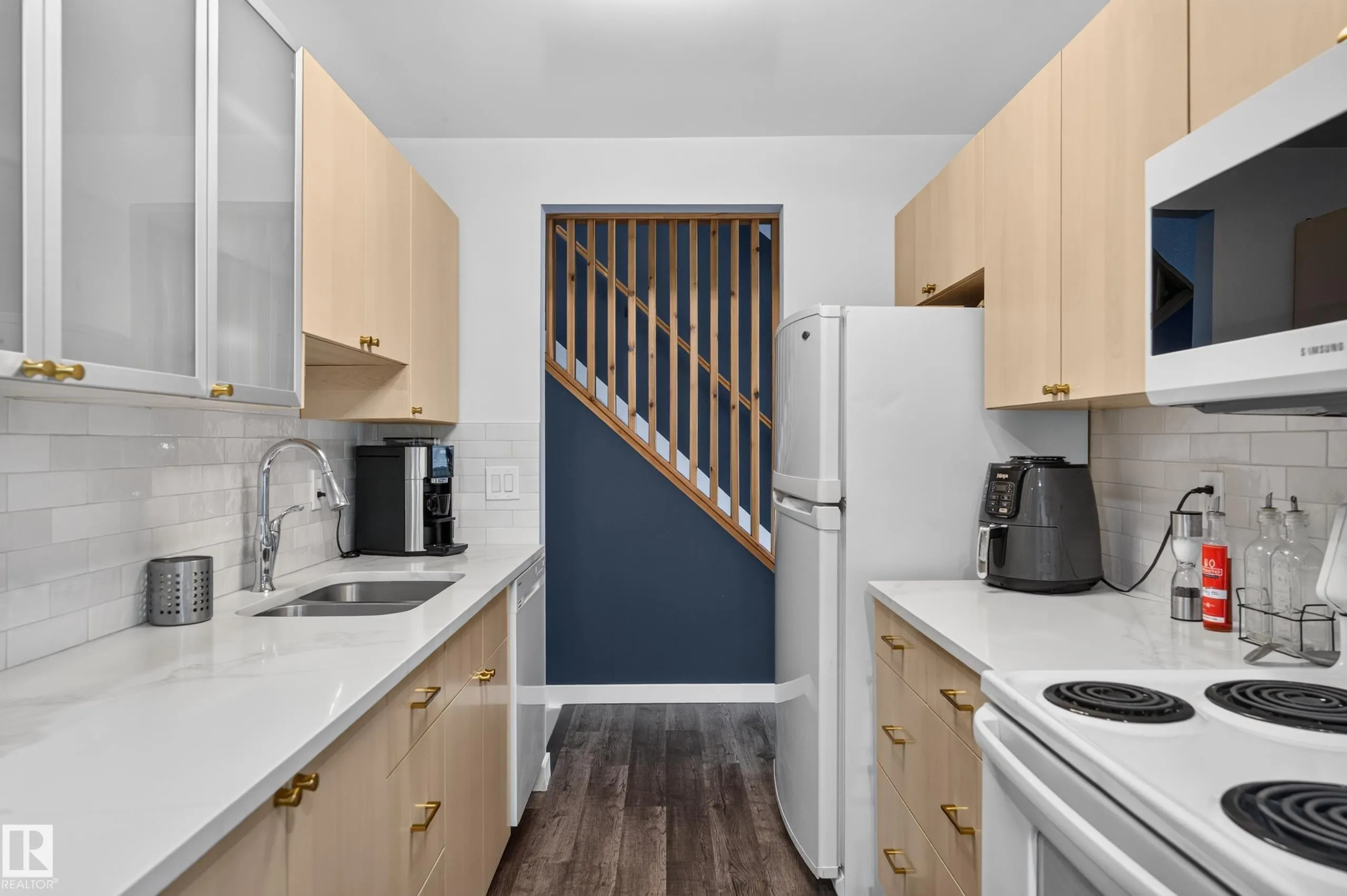 176 CALLINGWOOD Place