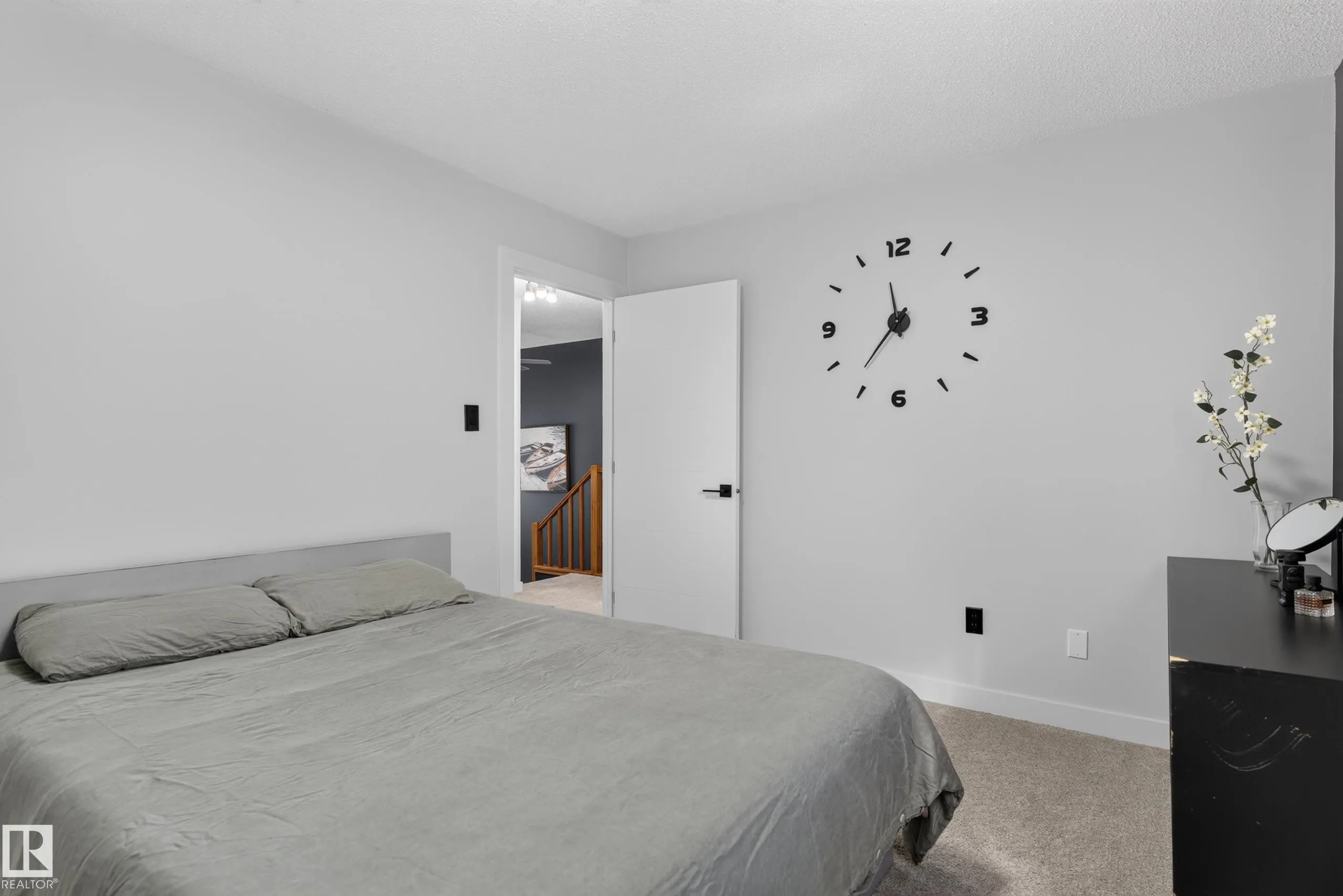 176 CALLINGWOOD Place