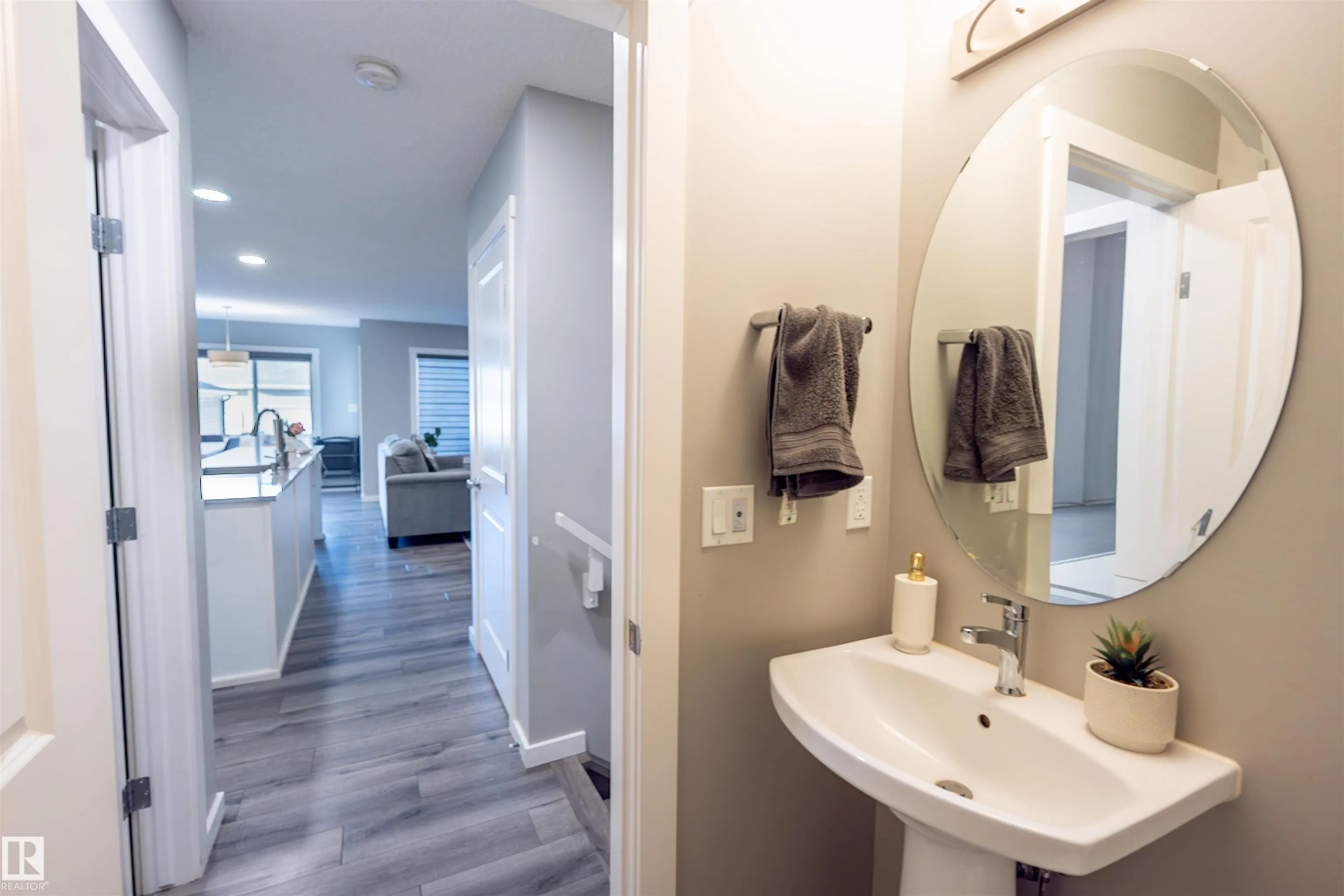 2310 WONNACOTT Crescent