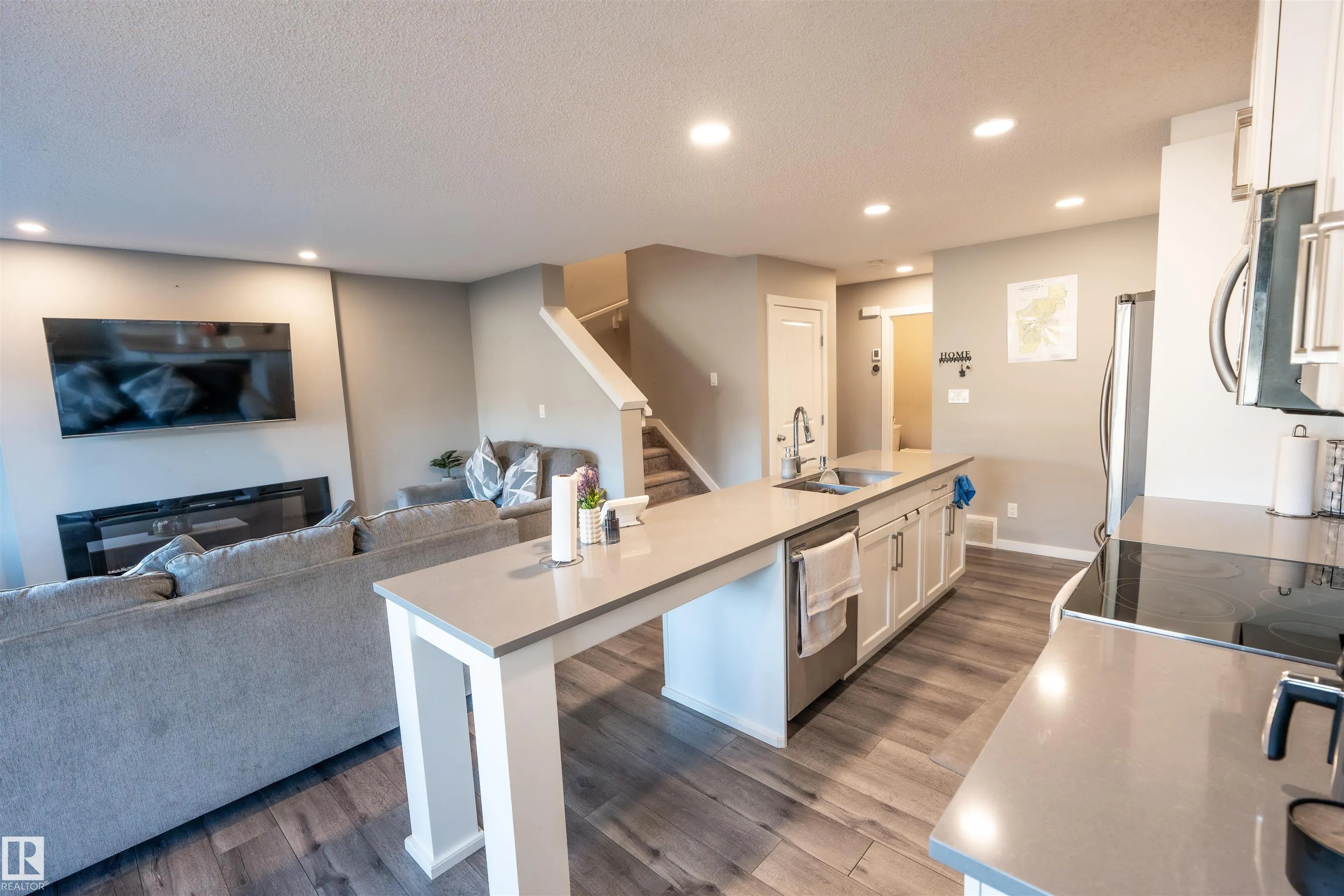 2310 WONNACOTT Crescent