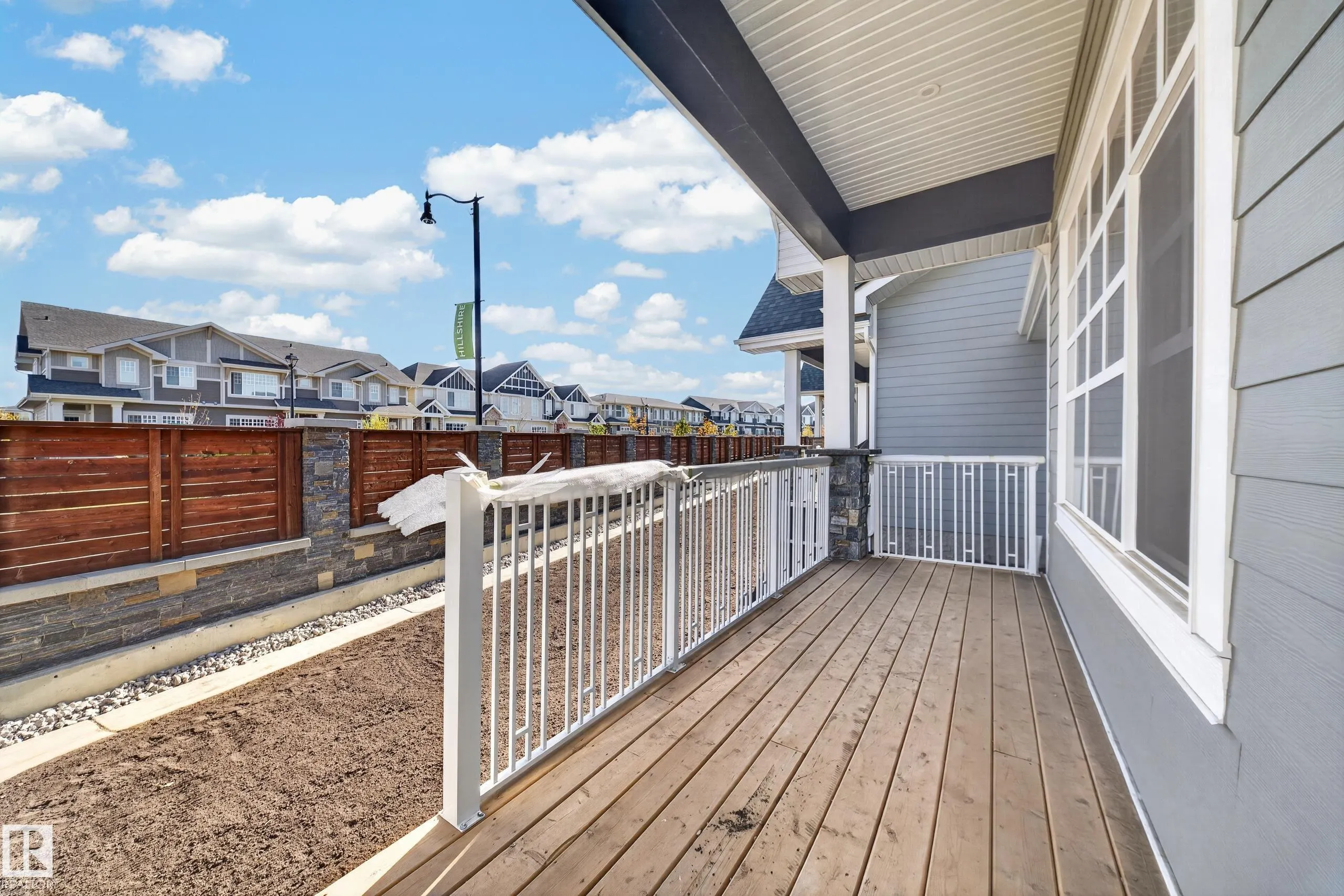 120 HILLSHIRE Boulevard