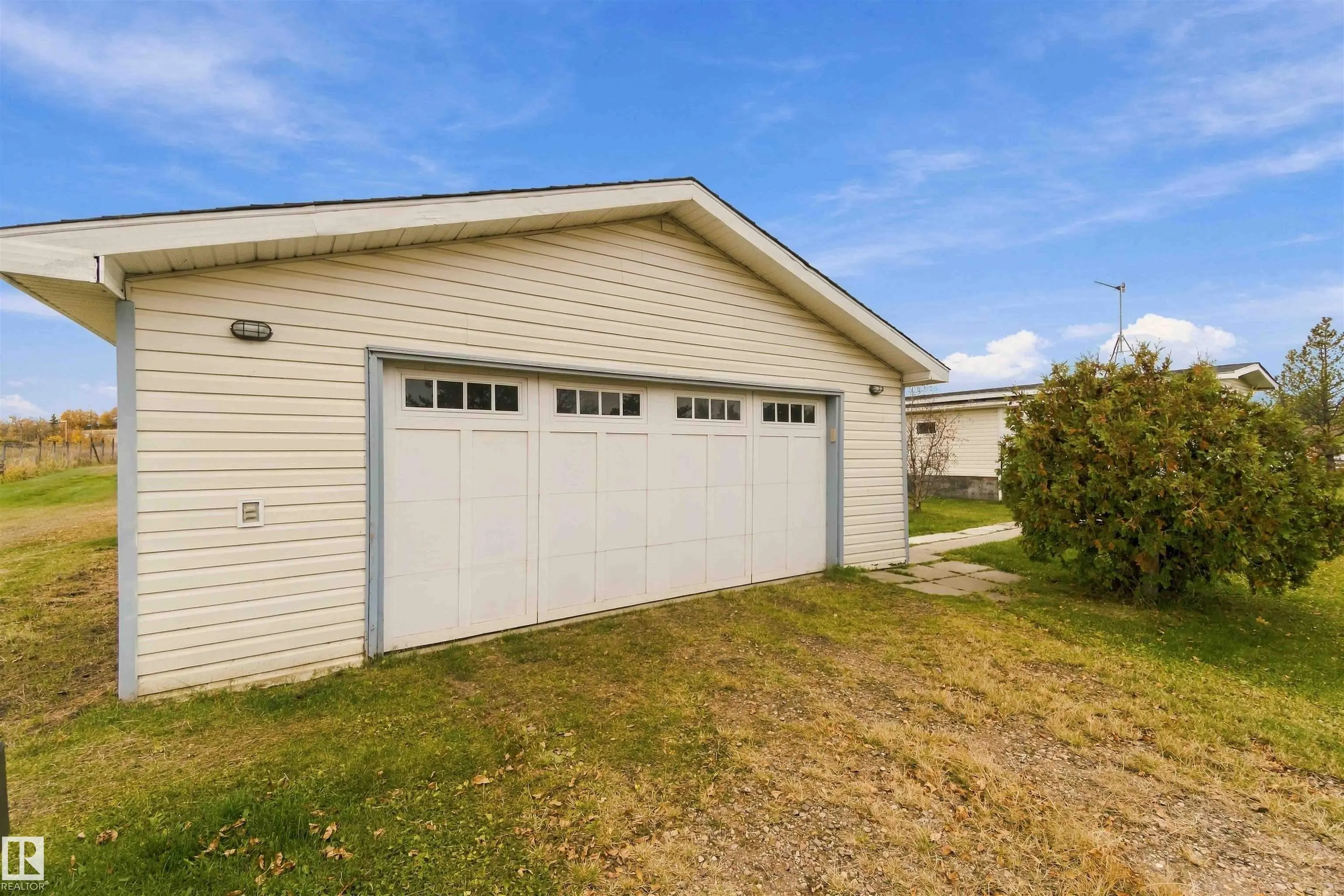 31, 23319 Twp Rd 572