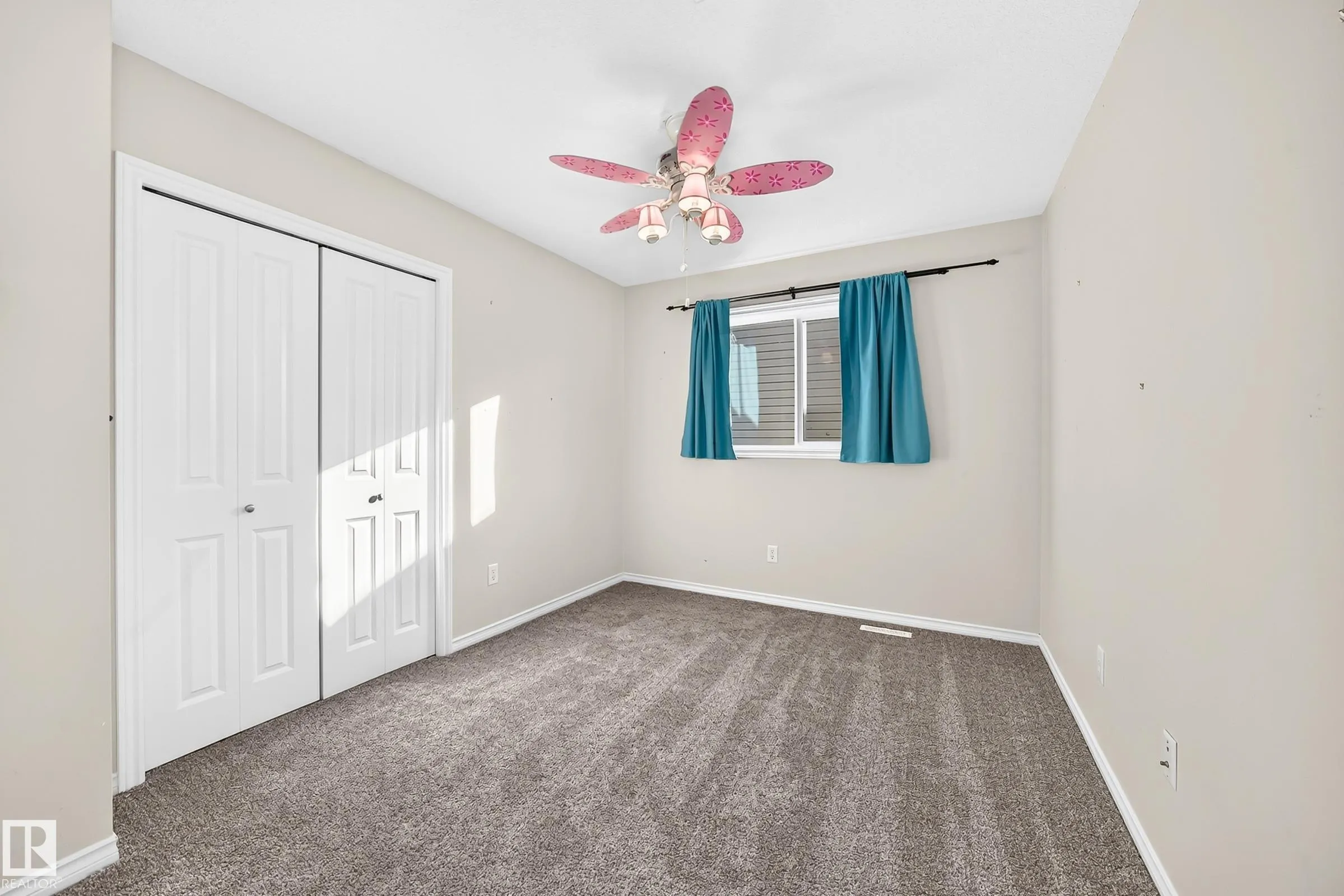 17 Virginia Loop