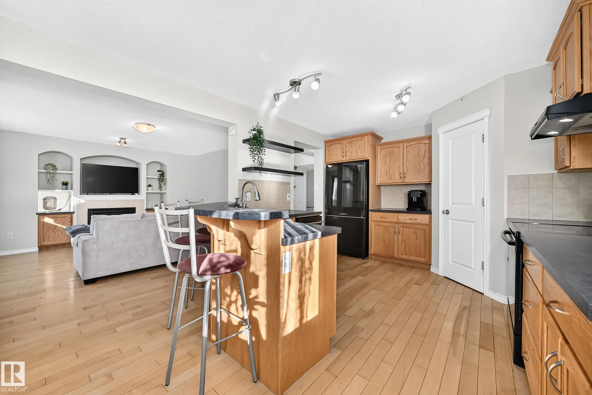 17 Virginia Loop