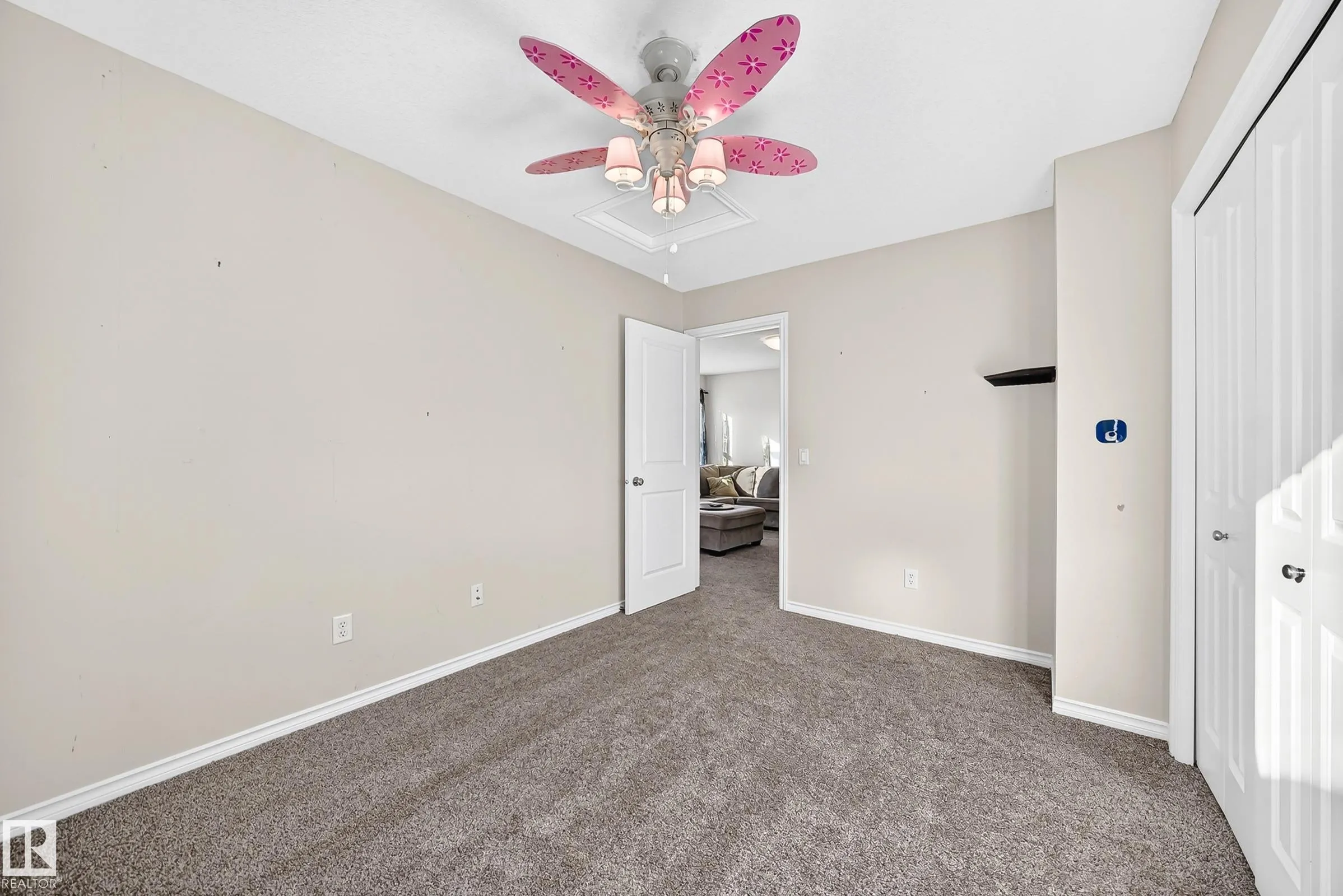 17 Virginia Loop