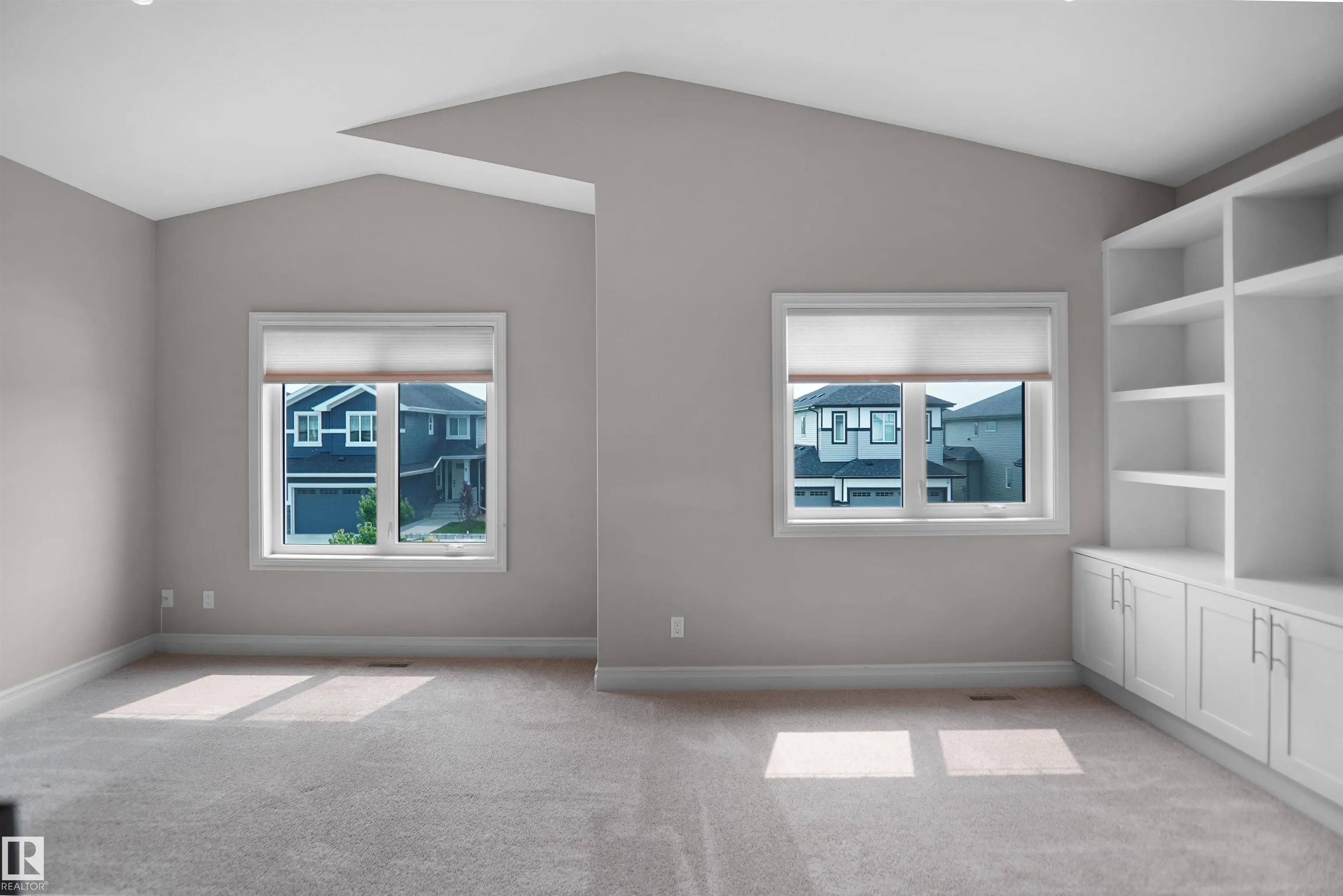 138 HENDERSON Link