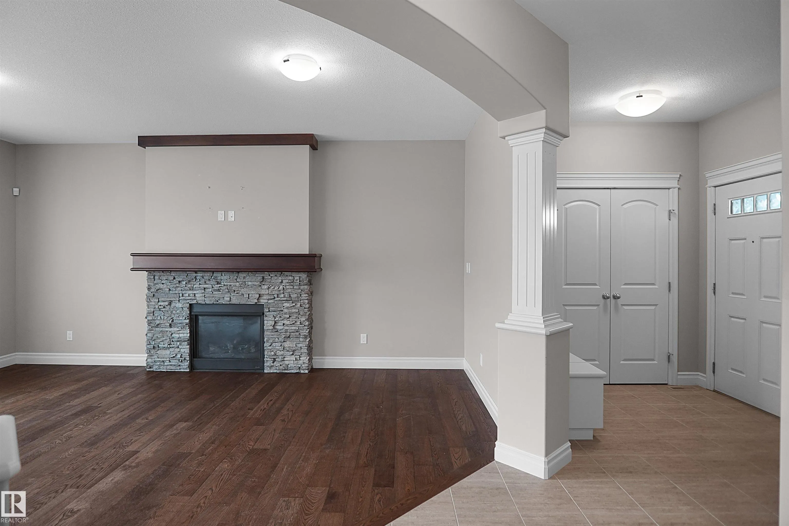 138 HENDERSON Link