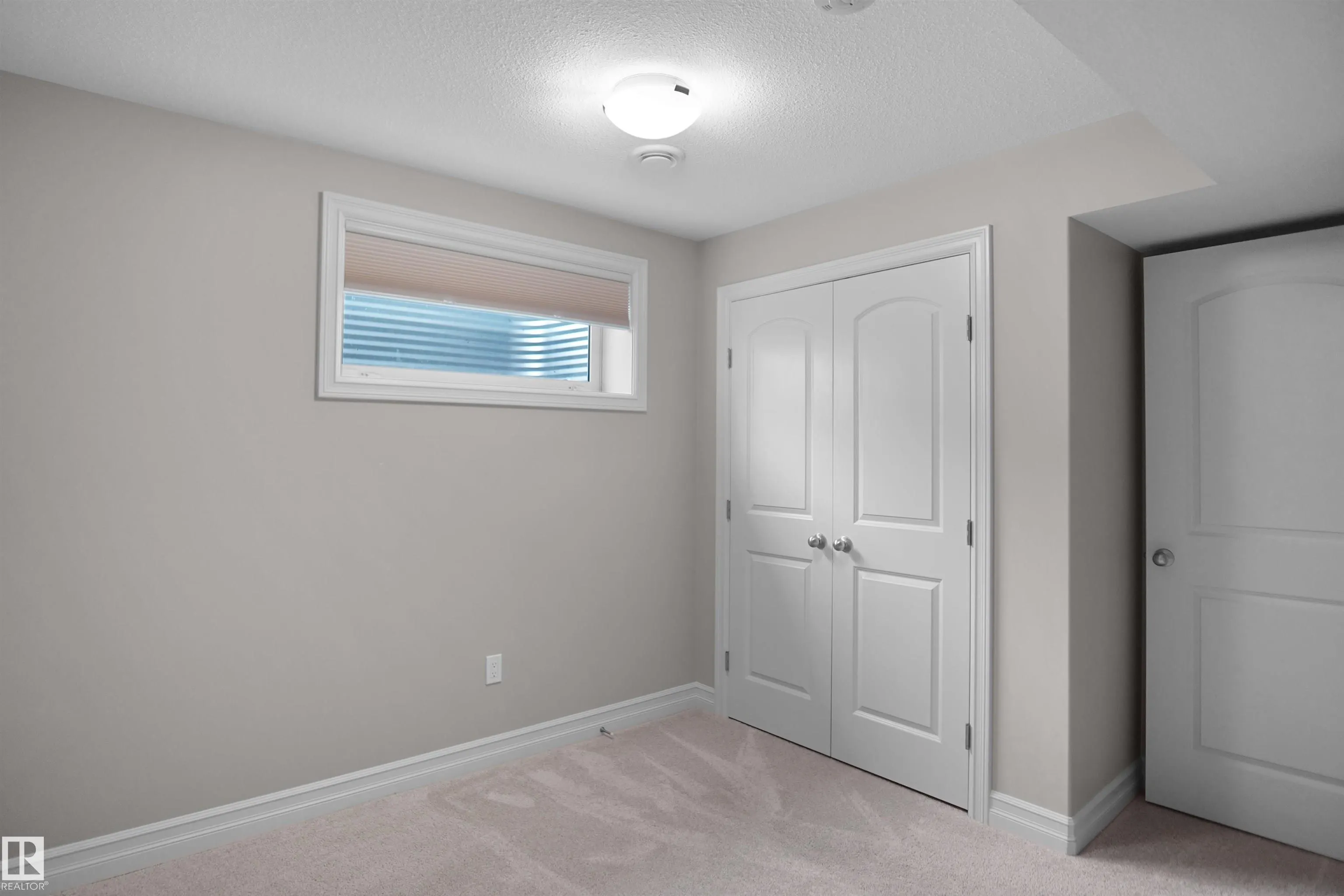 138 HENDERSON Link