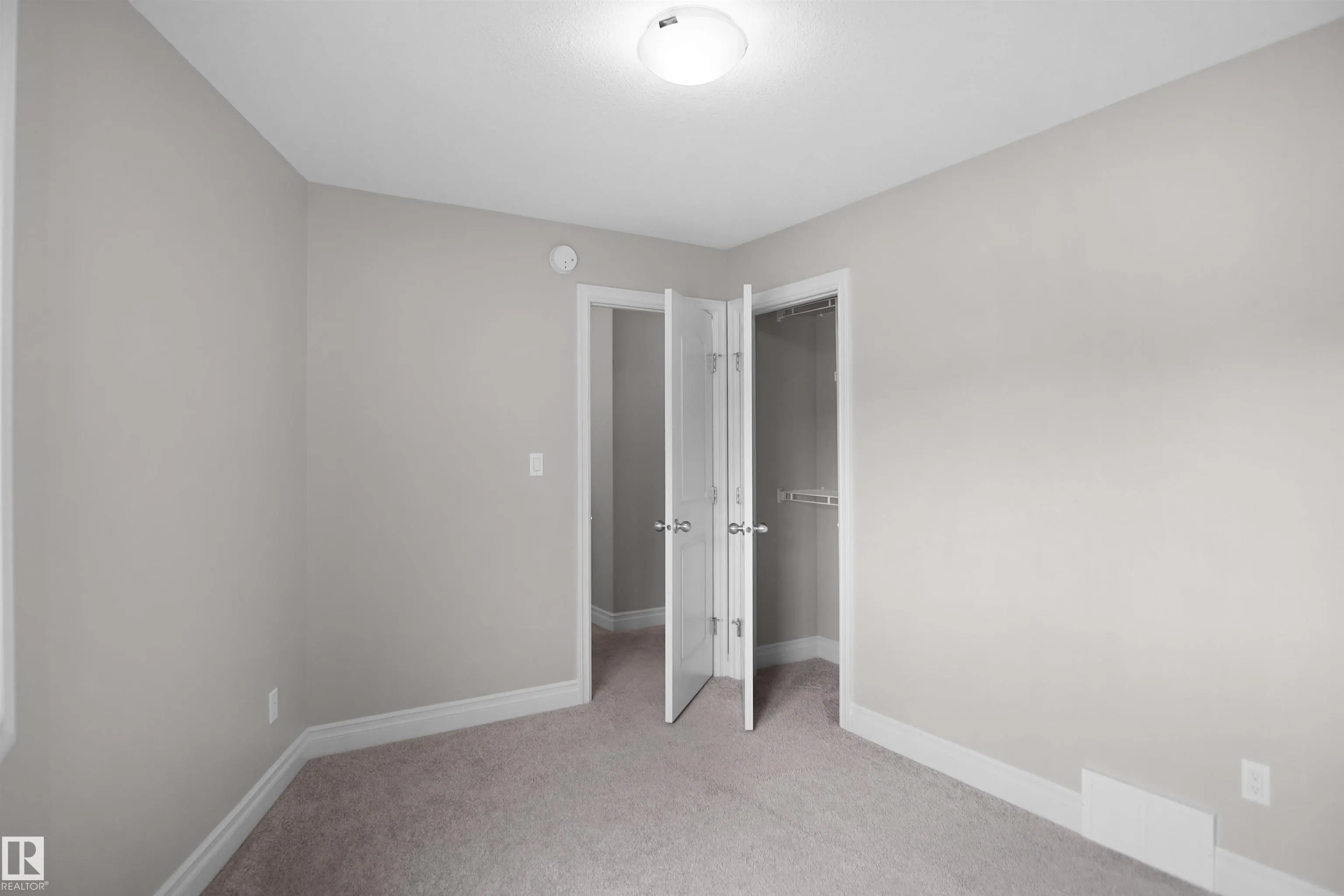 138 HENDERSON Link