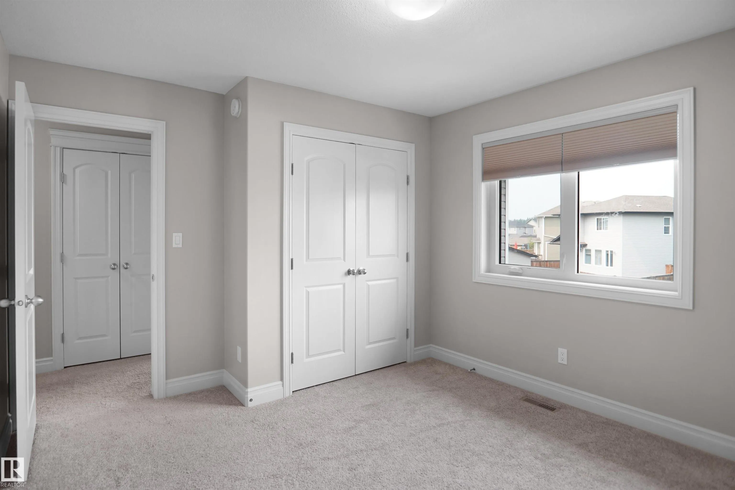 138 HENDERSON Link