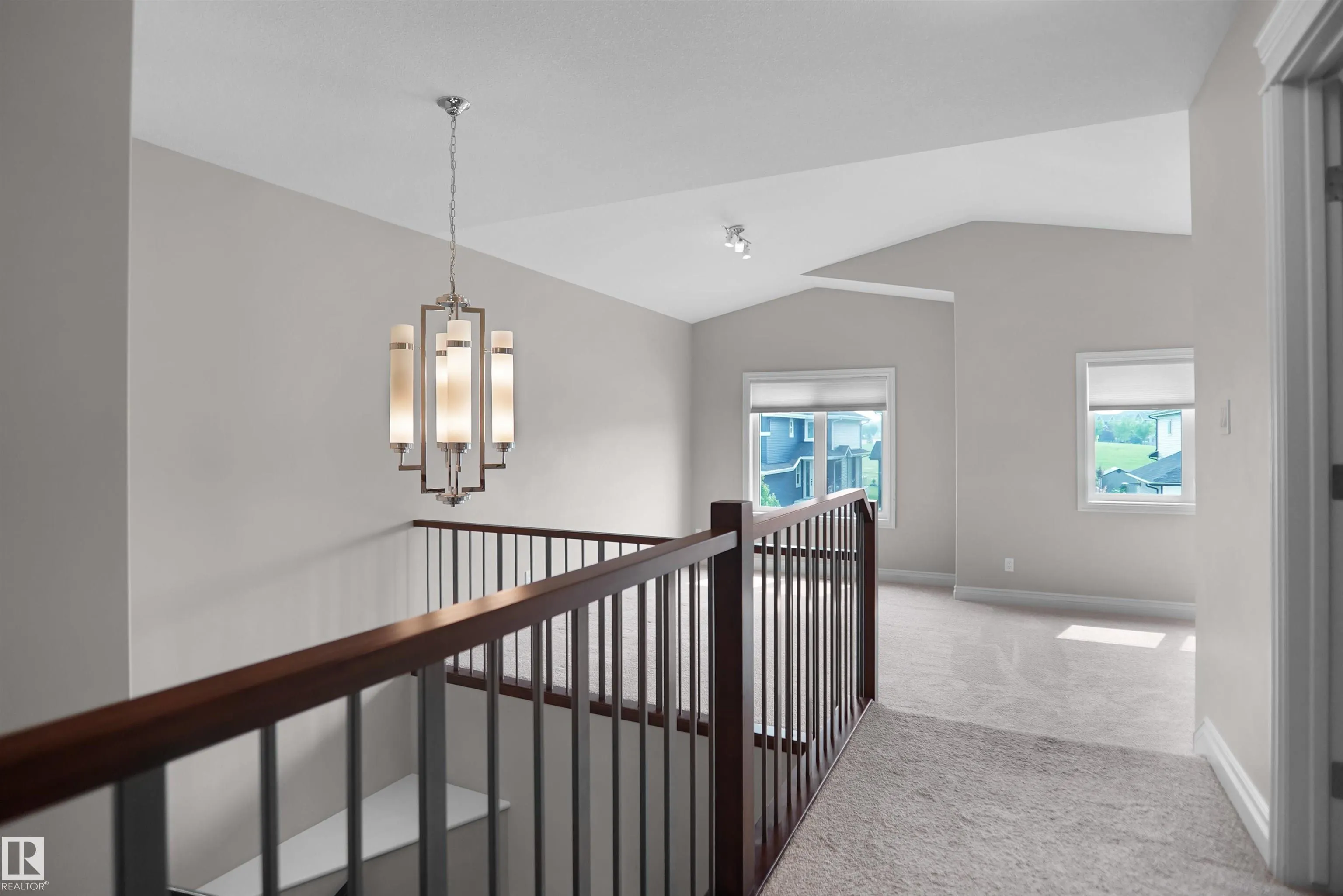 138 HENDERSON Link