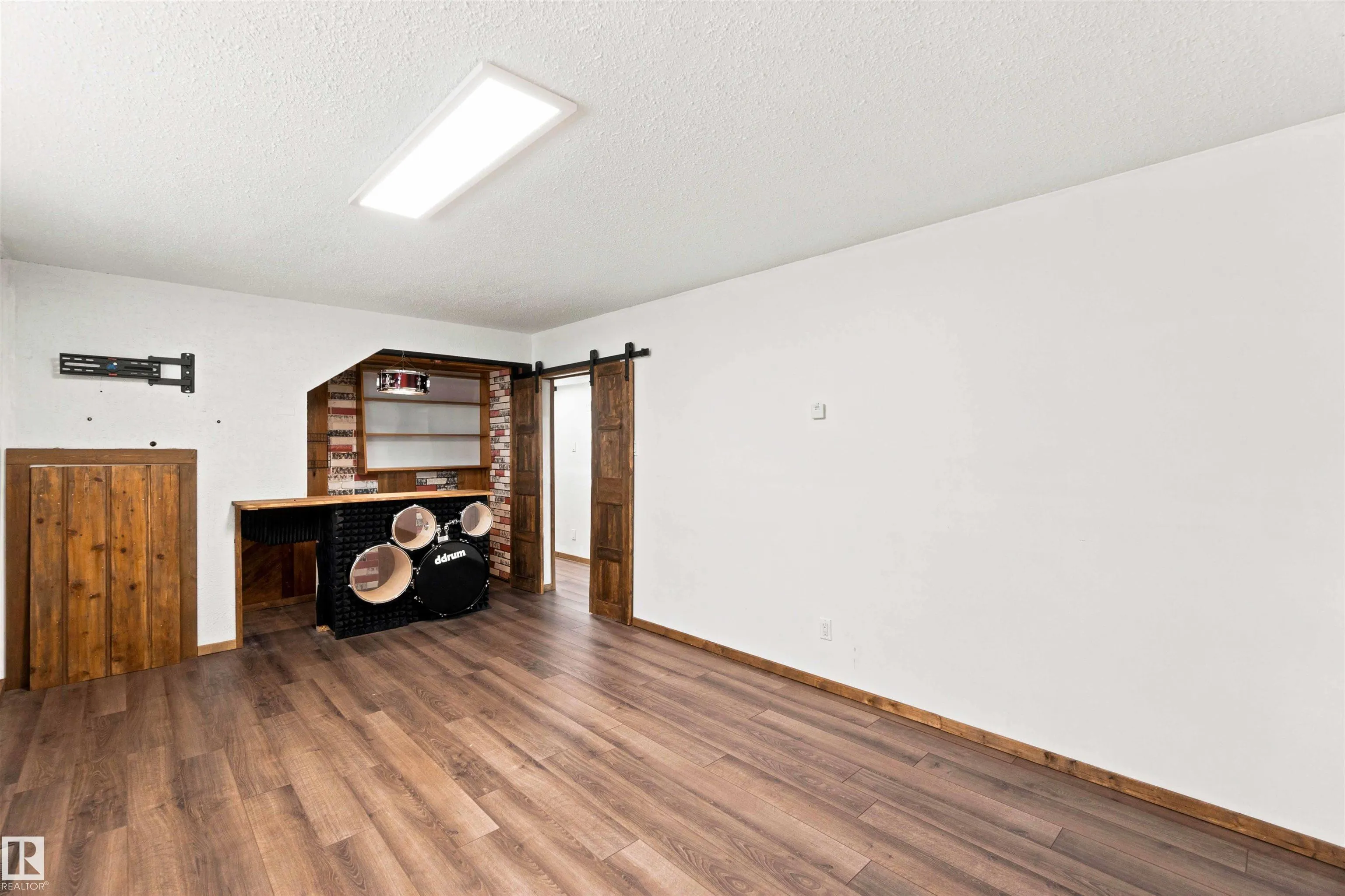 13820 63 Street