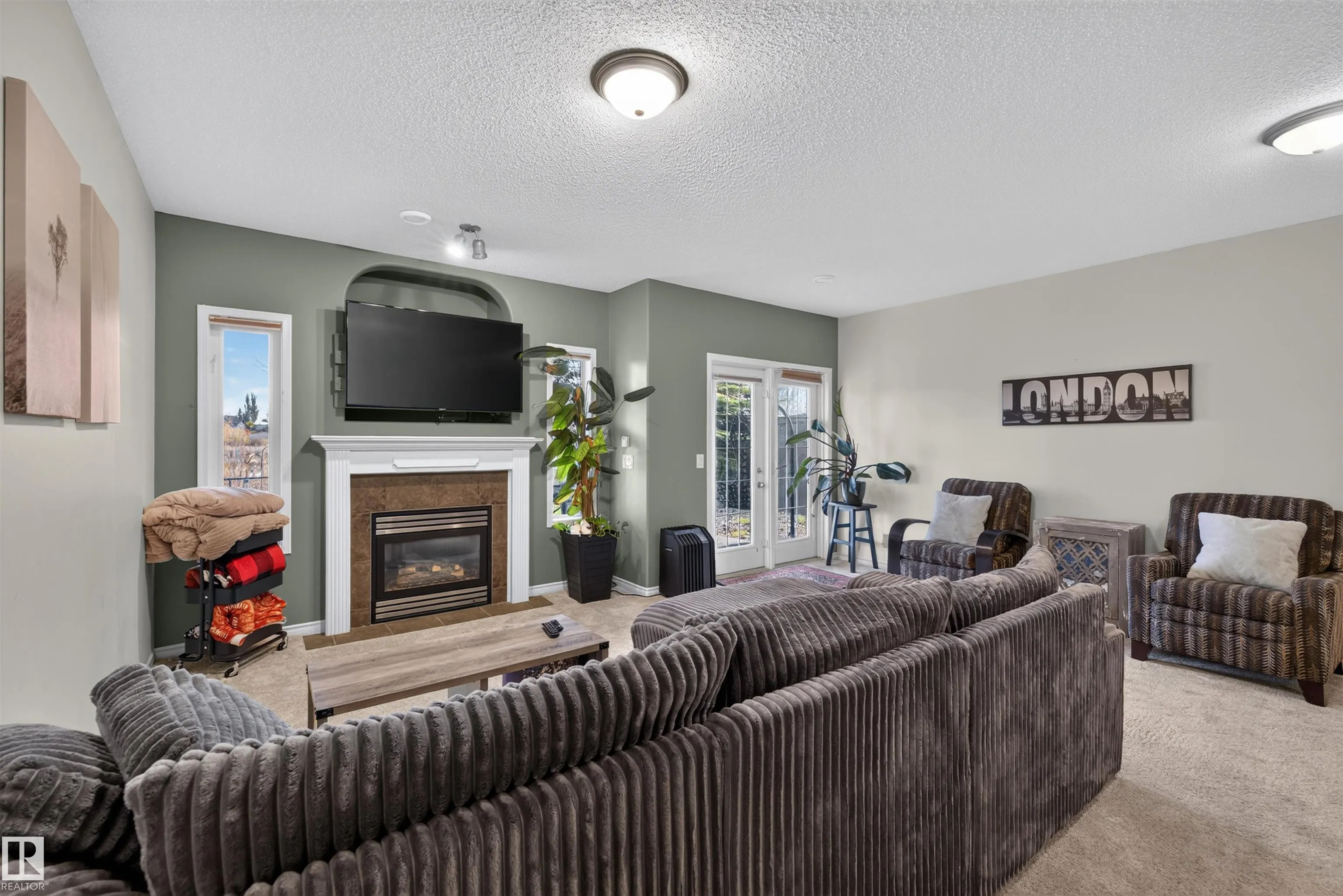 54 FOXHAVEN Way