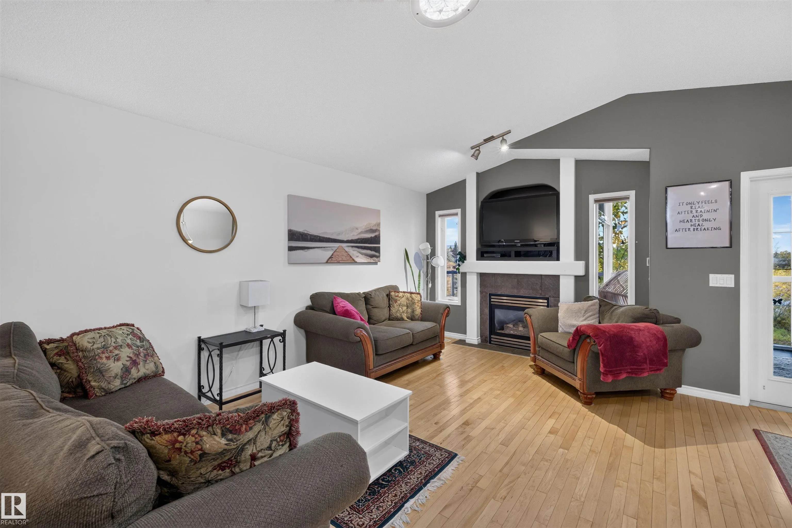 54 FOXHAVEN Way