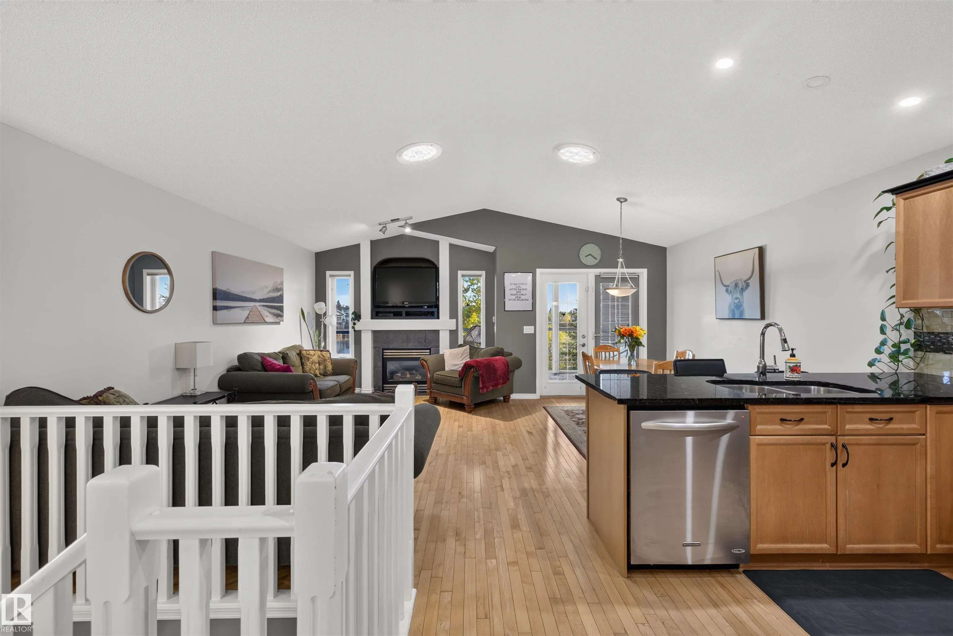 54 FOXHAVEN Way