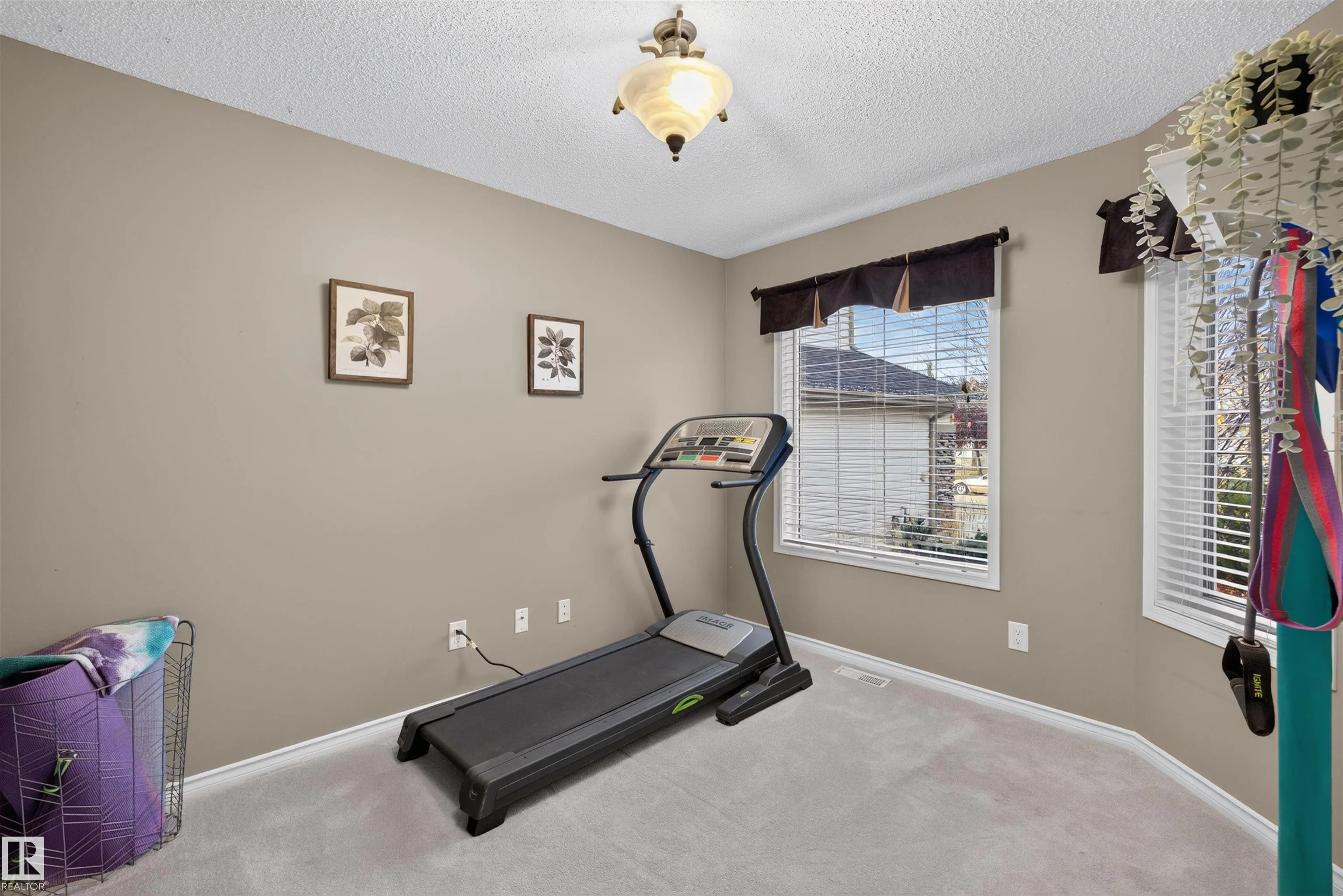 54 FOXHAVEN Way