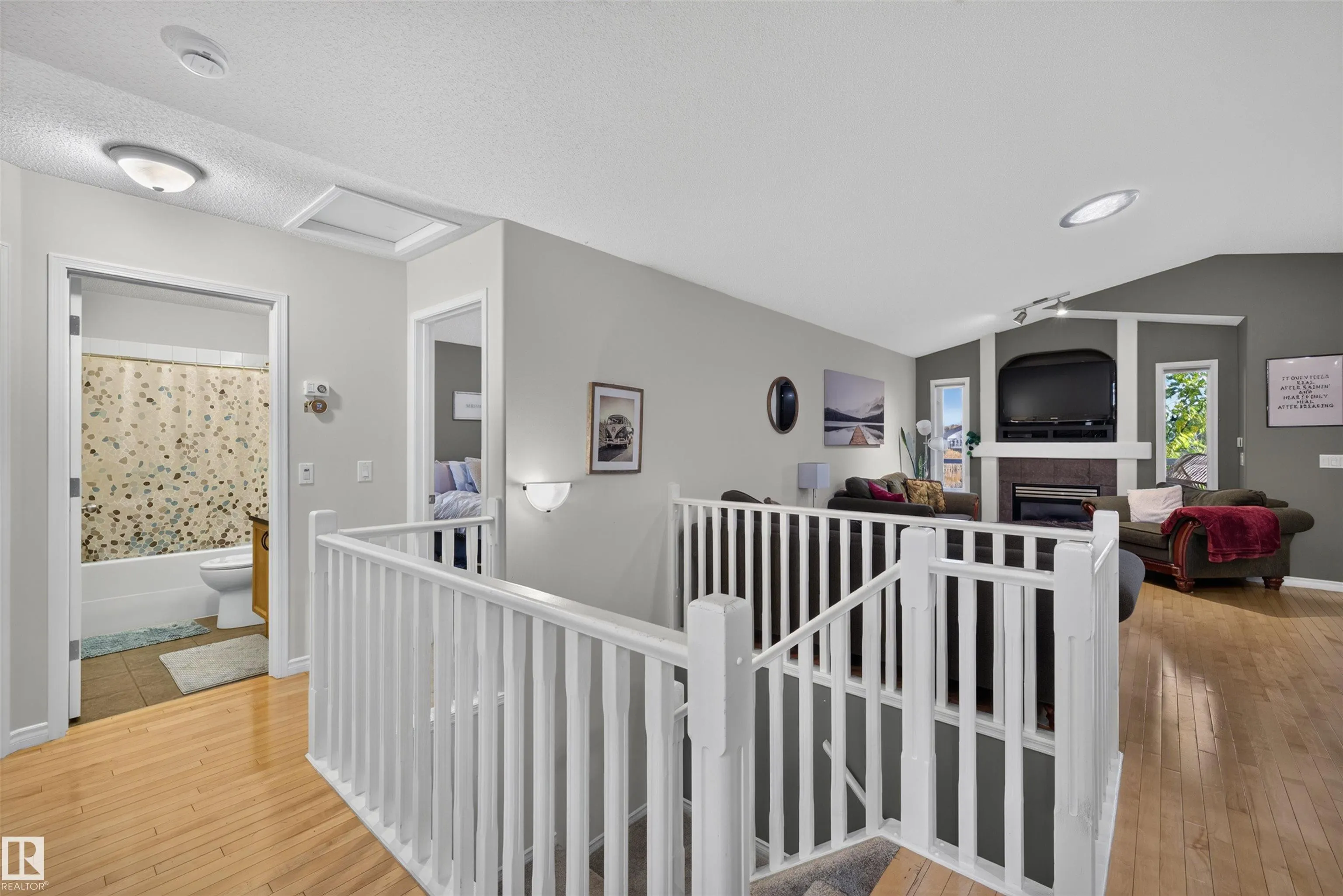 54 FOXHAVEN Way