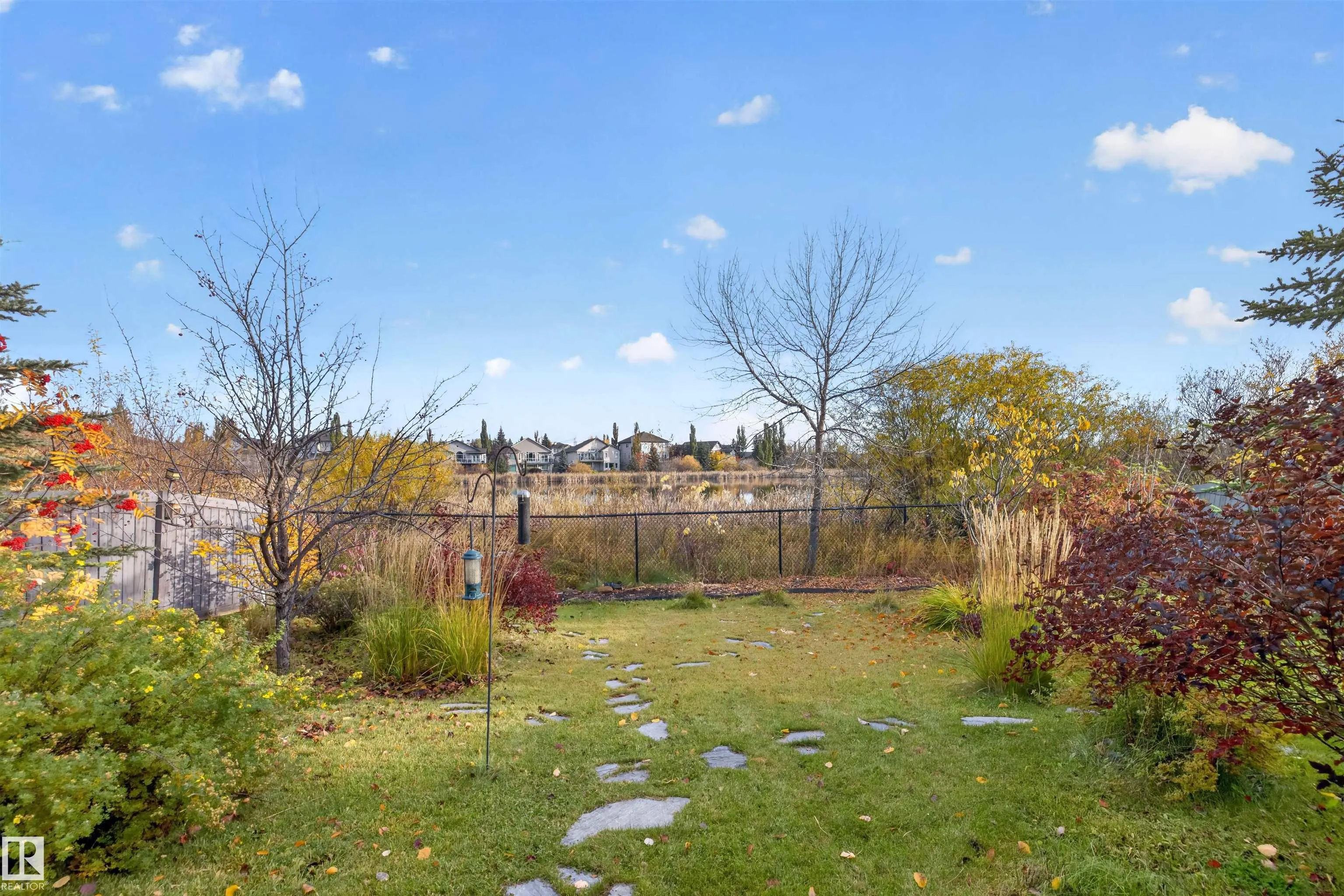 54 FOXHAVEN Way