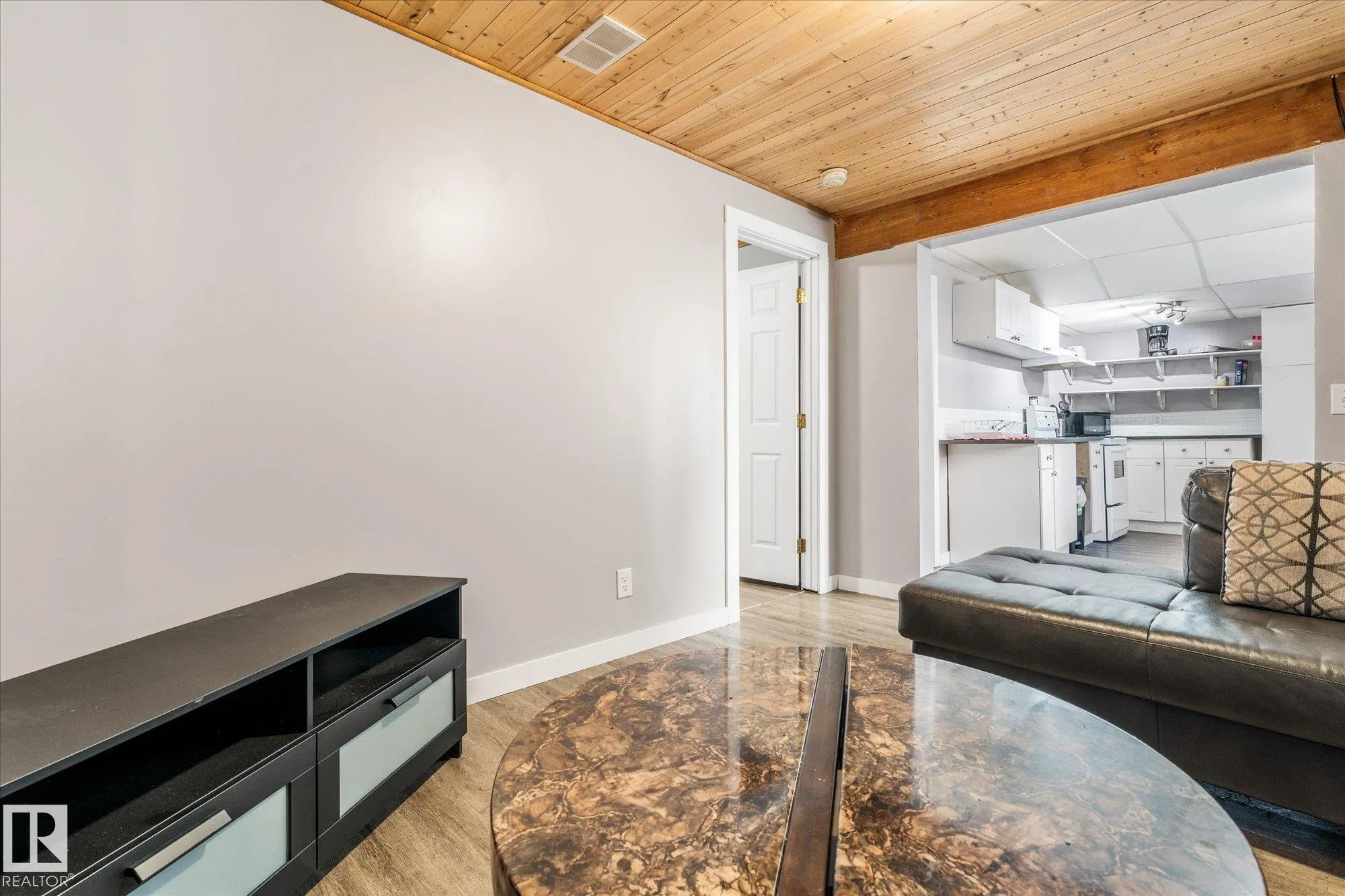 33 CAMPBELL Road