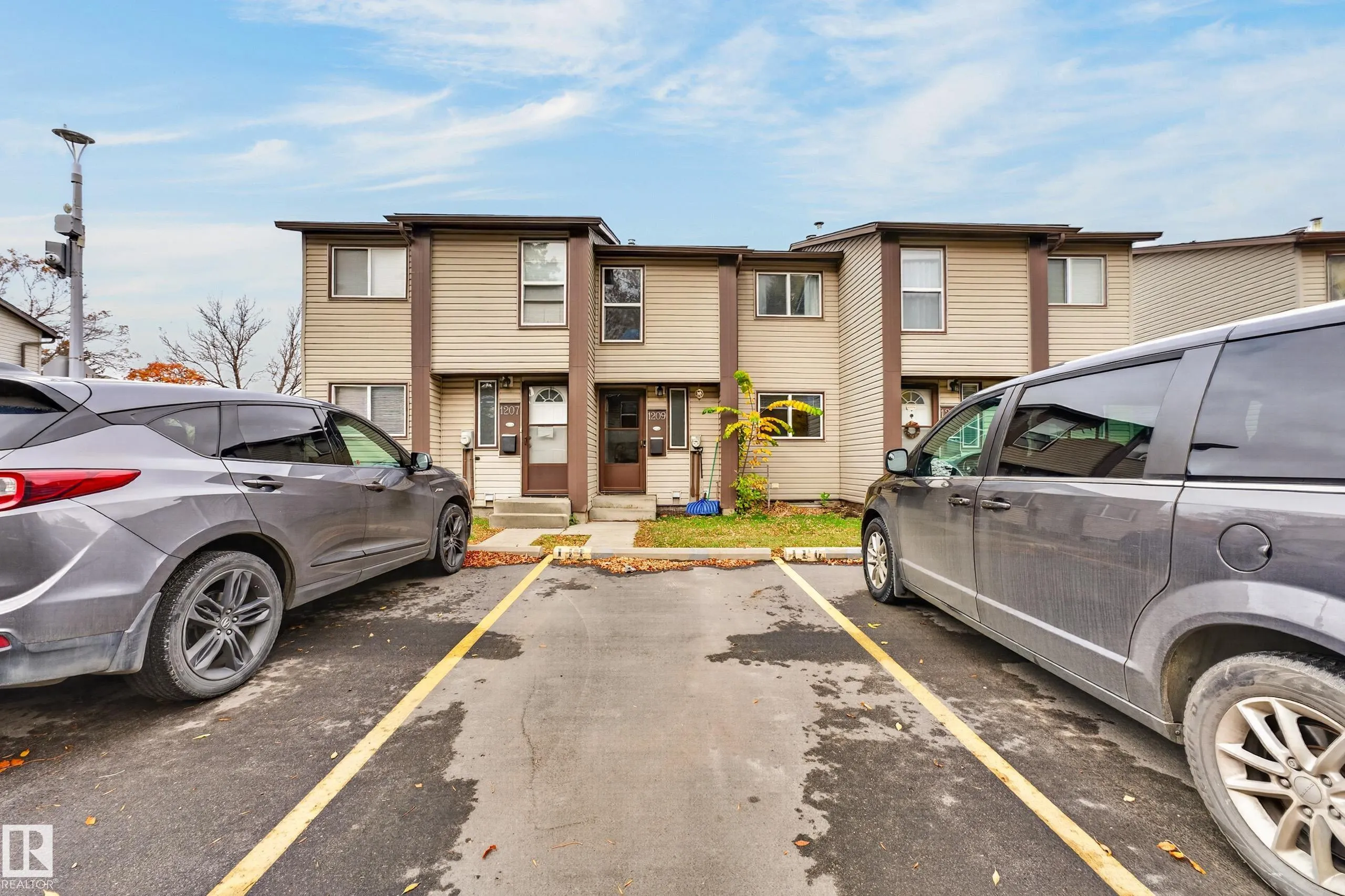1209 HOOKE Road