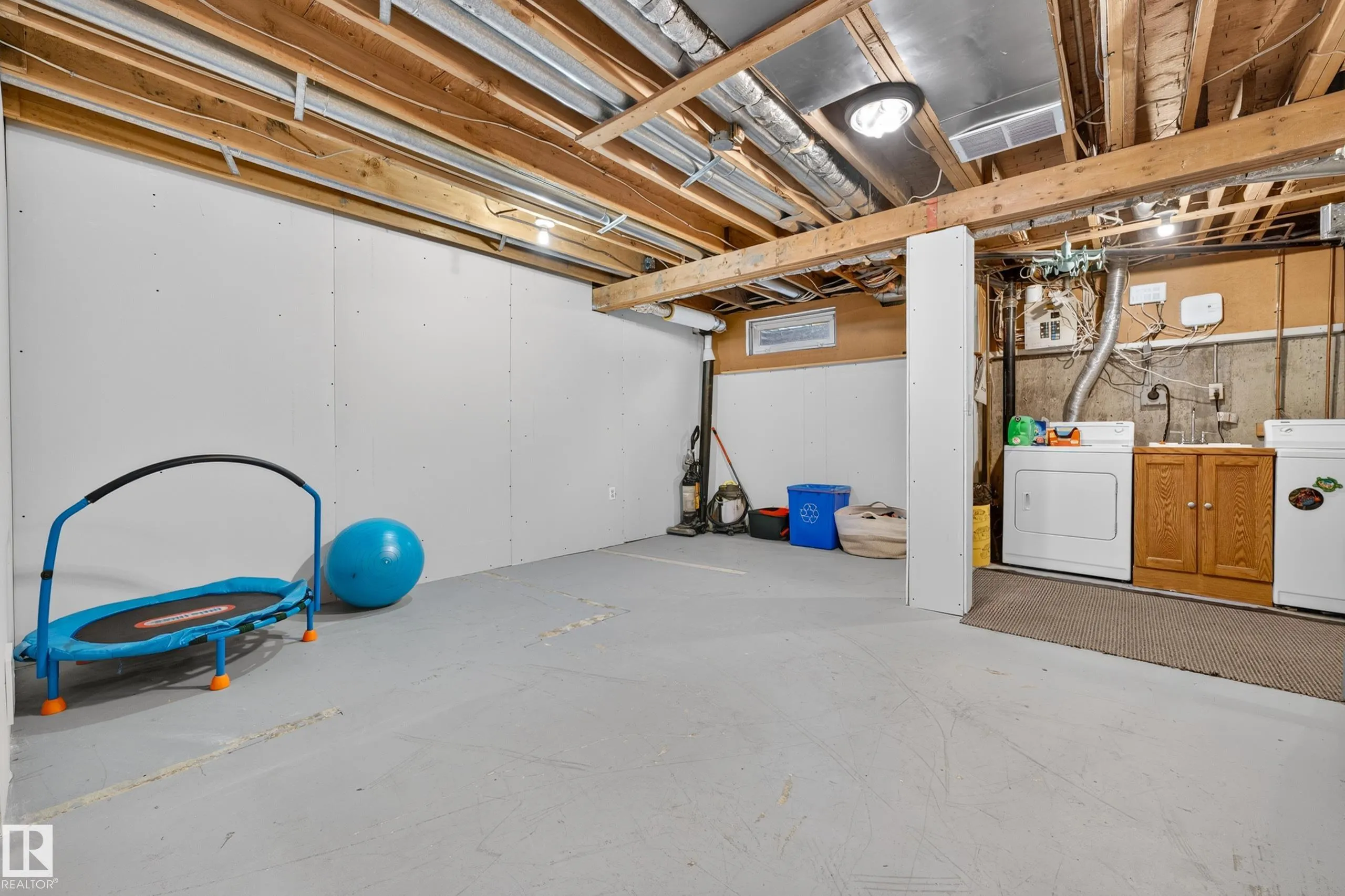 1209 HOOKE Road