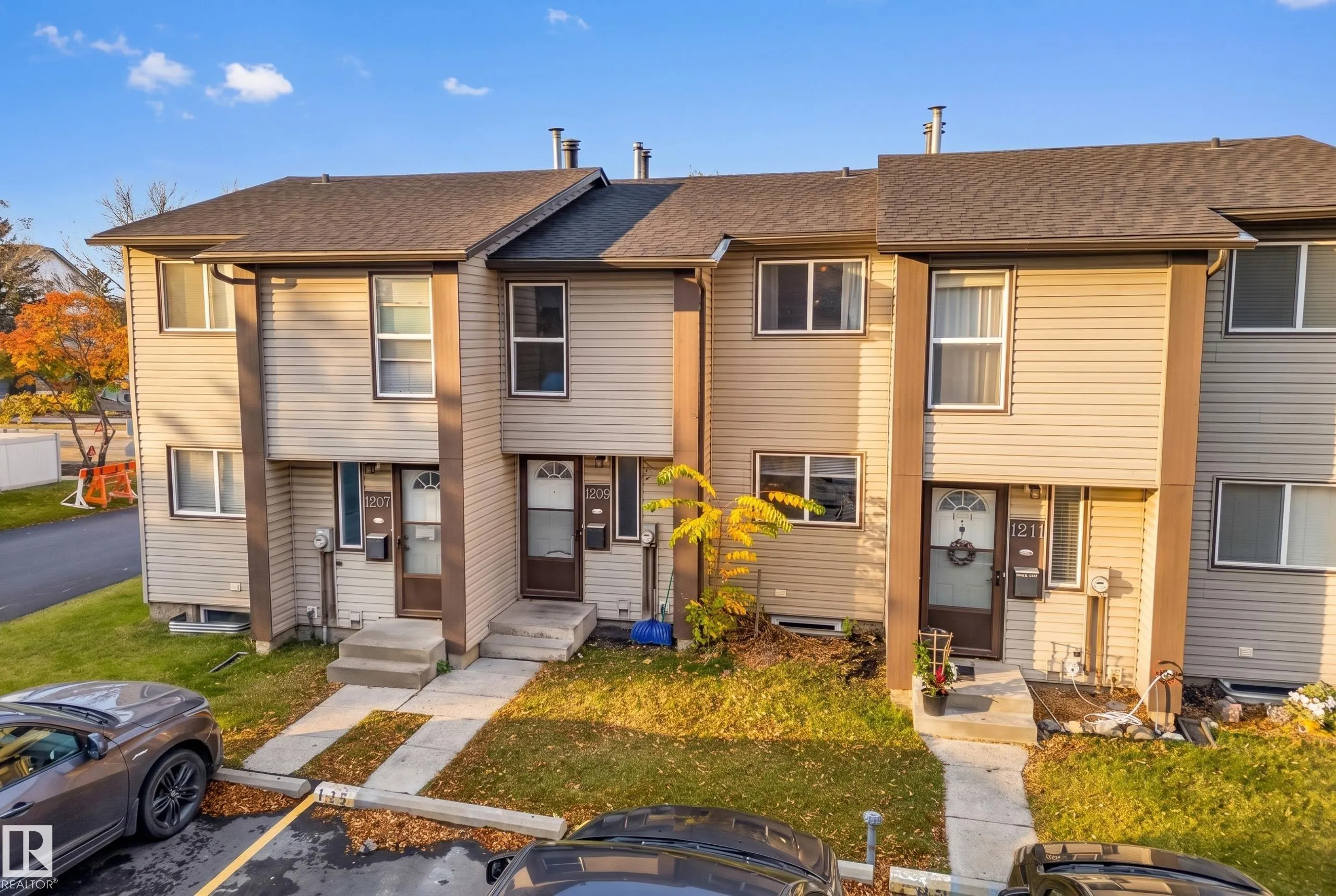 1209 HOOKE Road