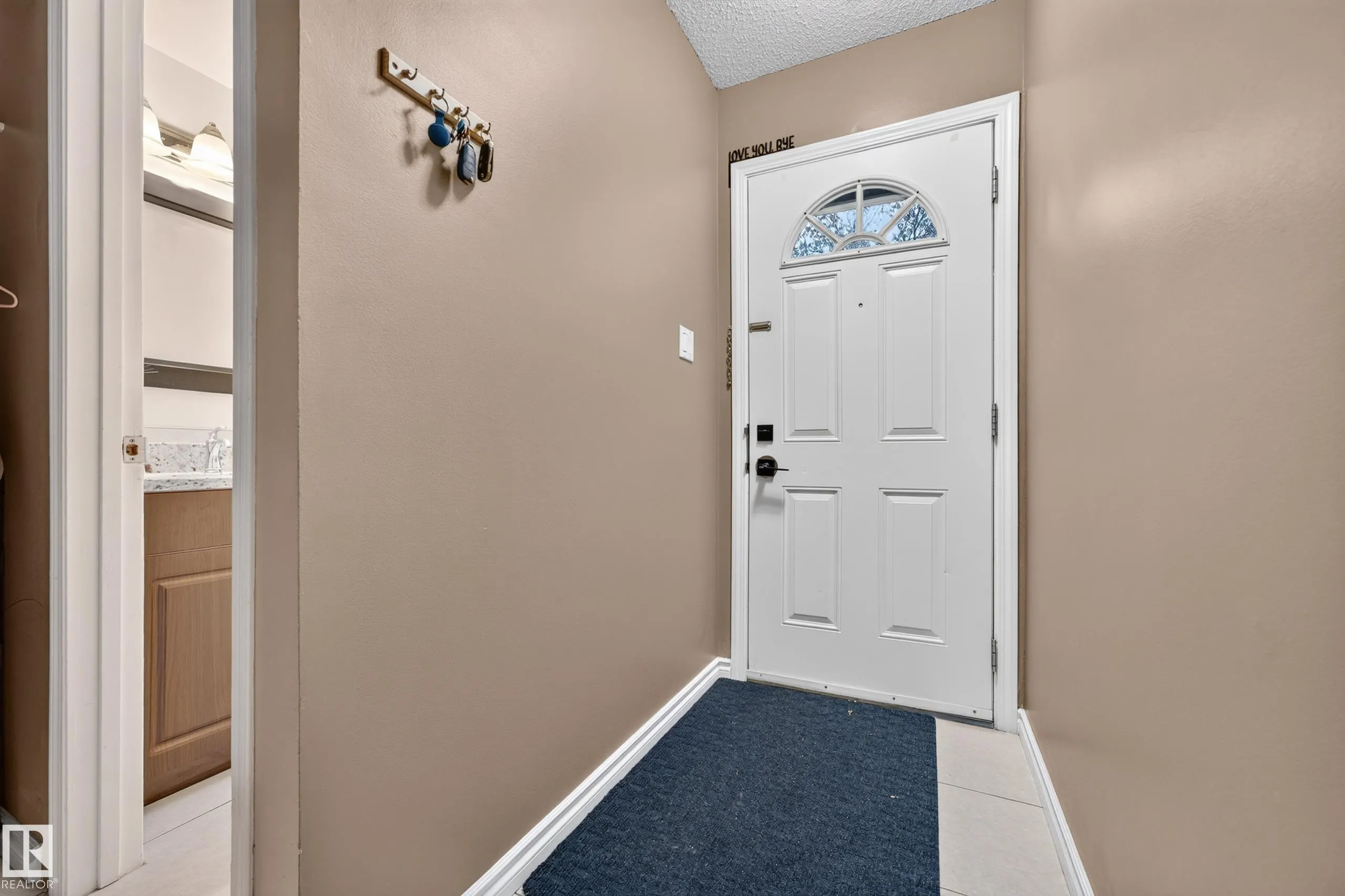 1209 HOOKE Road